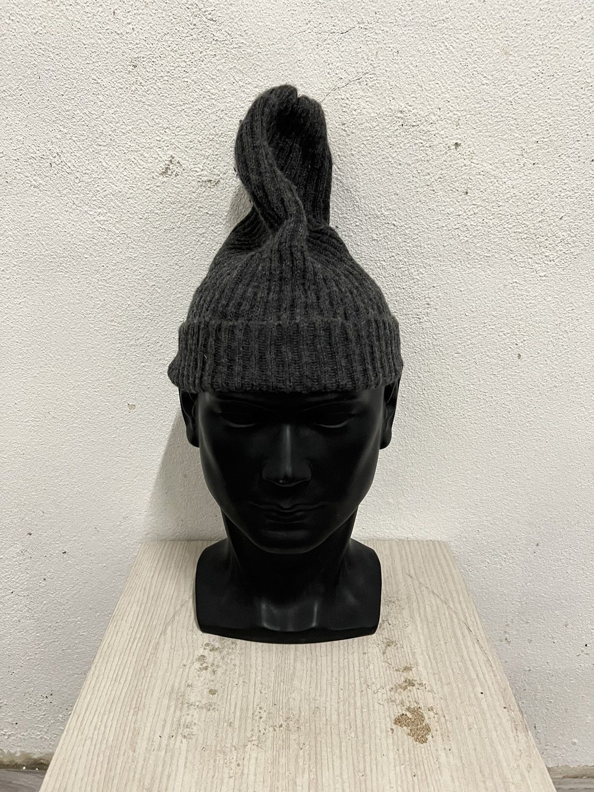 Japanese Brand Japanese Brand Uniqlo Trojan plain Beanie hat Size ONE SIZE - 2 Thumbnail
