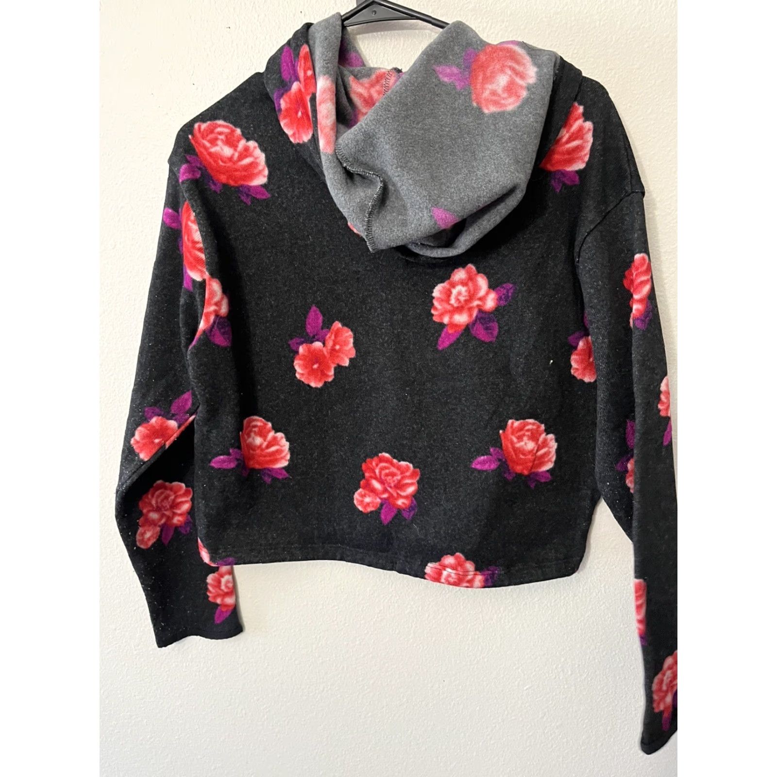 Victoria's Secret VINTAGE Victoria's Secret PINK Hoodie Pullover Women Medium Pink Floral Roses Fleece Activewear Size M / US 6-8 / IT 42-44 - 3 Thumbnail