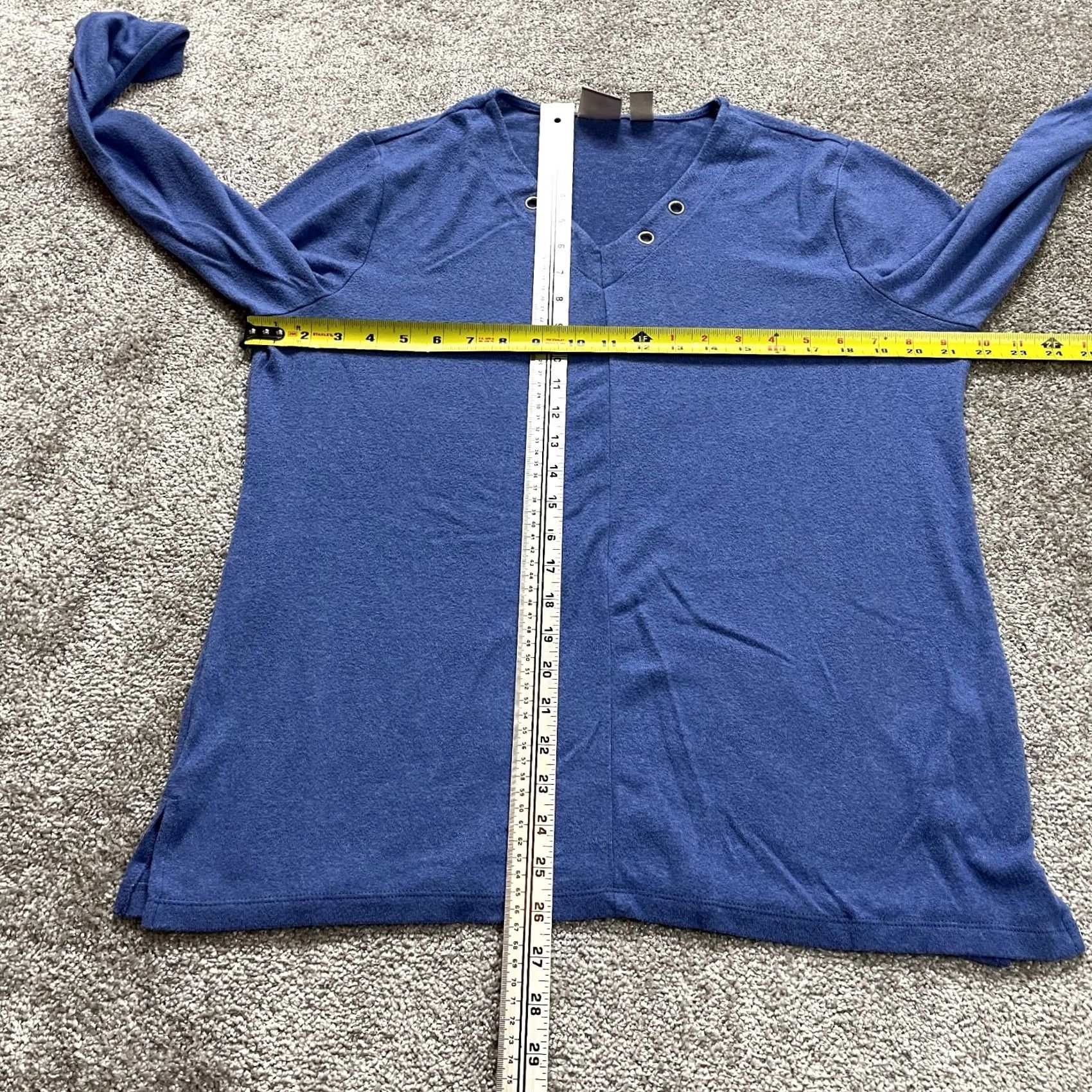 Vintage Chico's Shirt Womens Chico Blue Long Sleeve V Neck T-Shirt 2 12 Large L Rayon Polyester Top Size L / US 10 / IT 46 - 4 Thumbnail