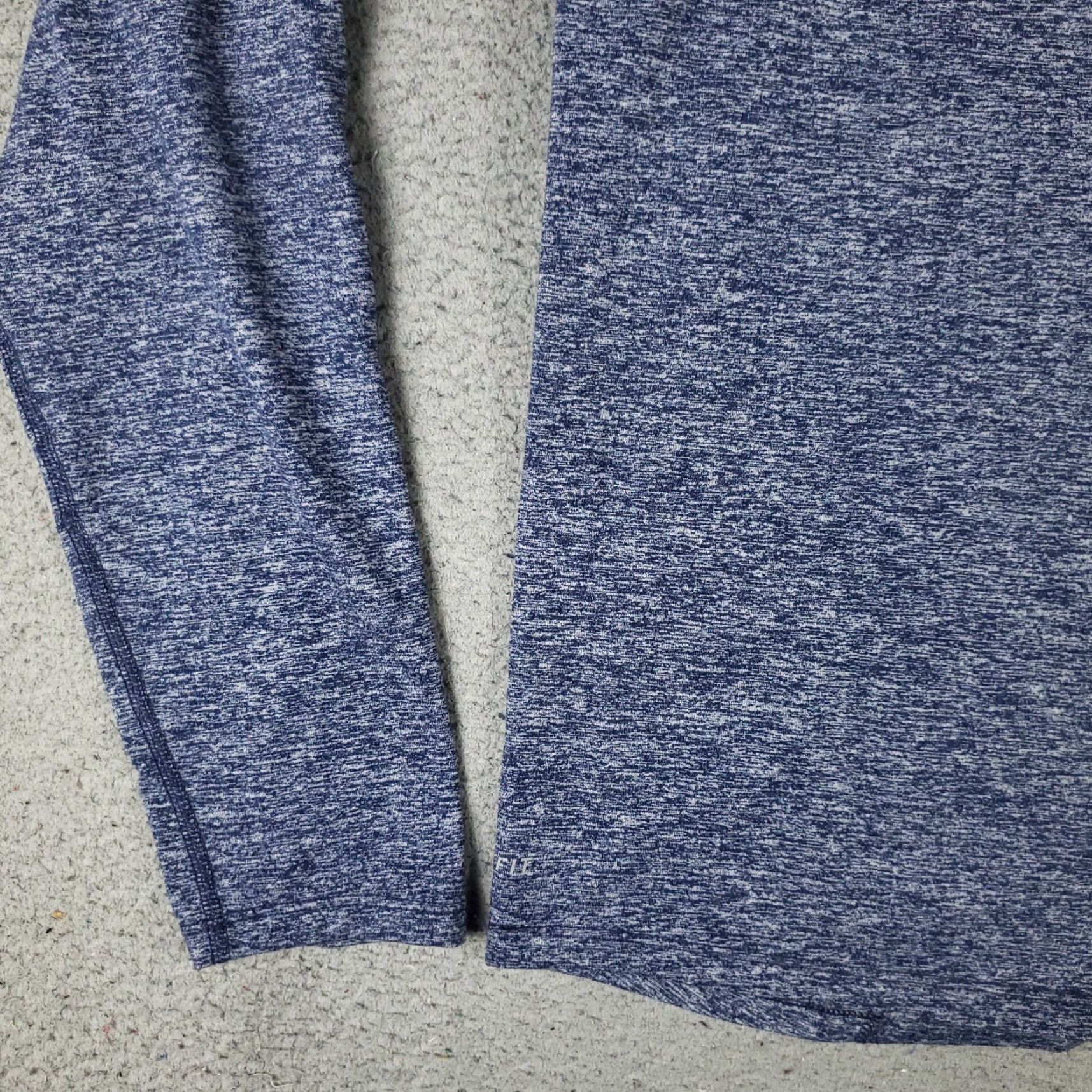 Nike Nike T Shirt Mens Size Medium Blue 1/4 Zip Pullover Swoosh Dri-Fit Long Sleeve Activewear Shirt Mens Regular Size M Blue Nike Size US M / EU 48-50 / 2 - 3 Thumbnail