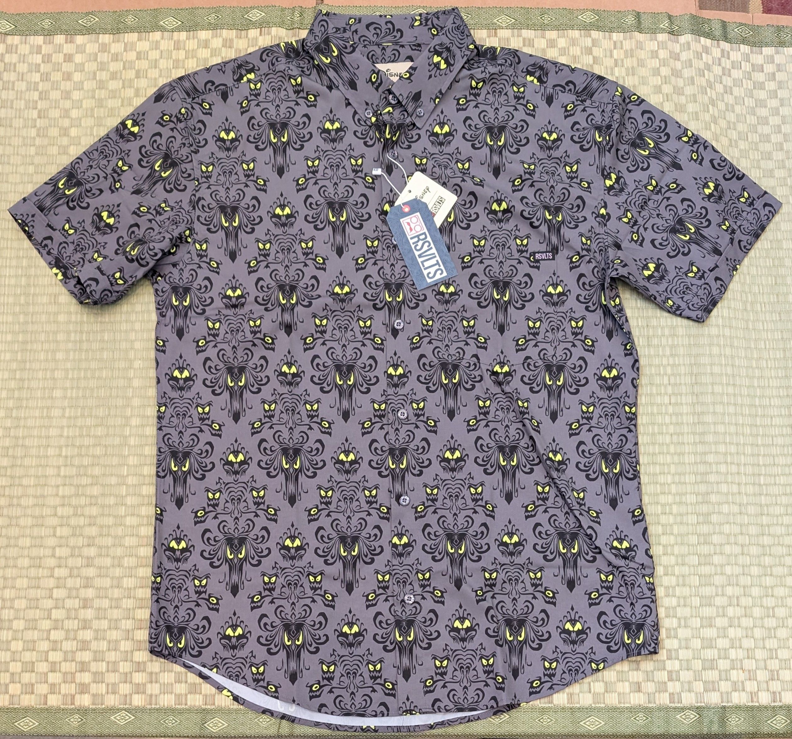 Other NWT RSVLTS x Disney Haunted Mansion Wall Creeps Shirt Size US L / EU 52-54 / 3 - 1 Thumbnail