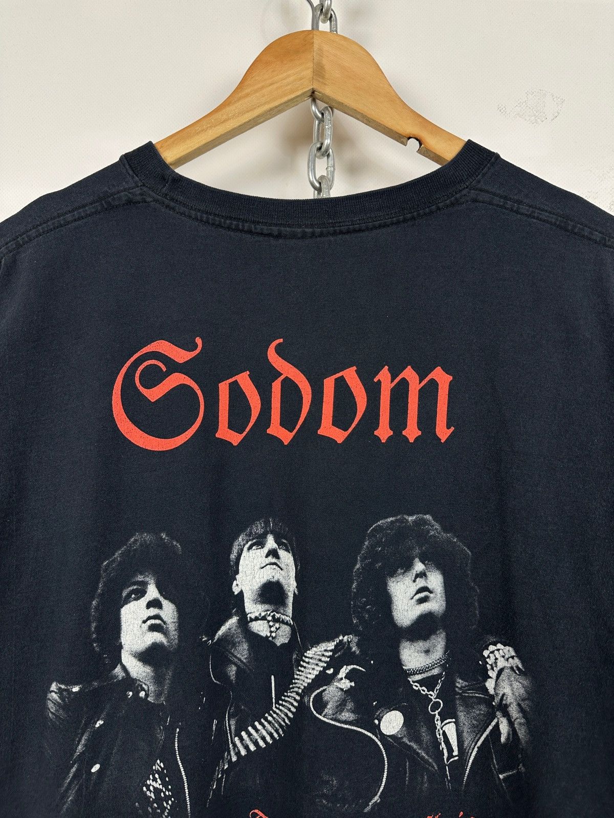 Band Tees 2006 Vintage Sodom In the Sing of Evil Band T-Shirt Size US XL / EU 56 / 4 - 15 Thumbnail