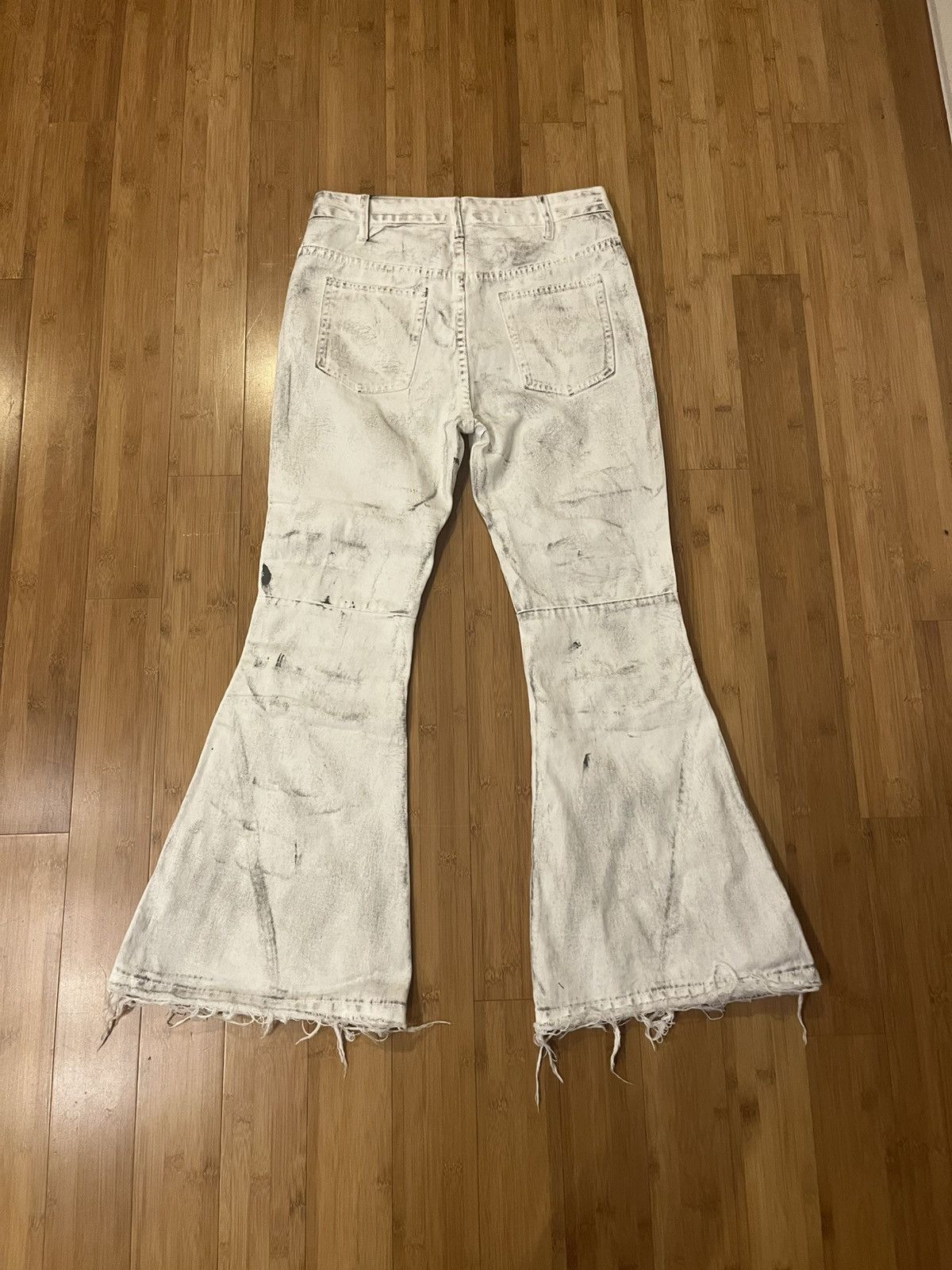 Japanese Brand White Japanese Flare Jeans Size US 28 / EU 44 - 2 Thumbnail