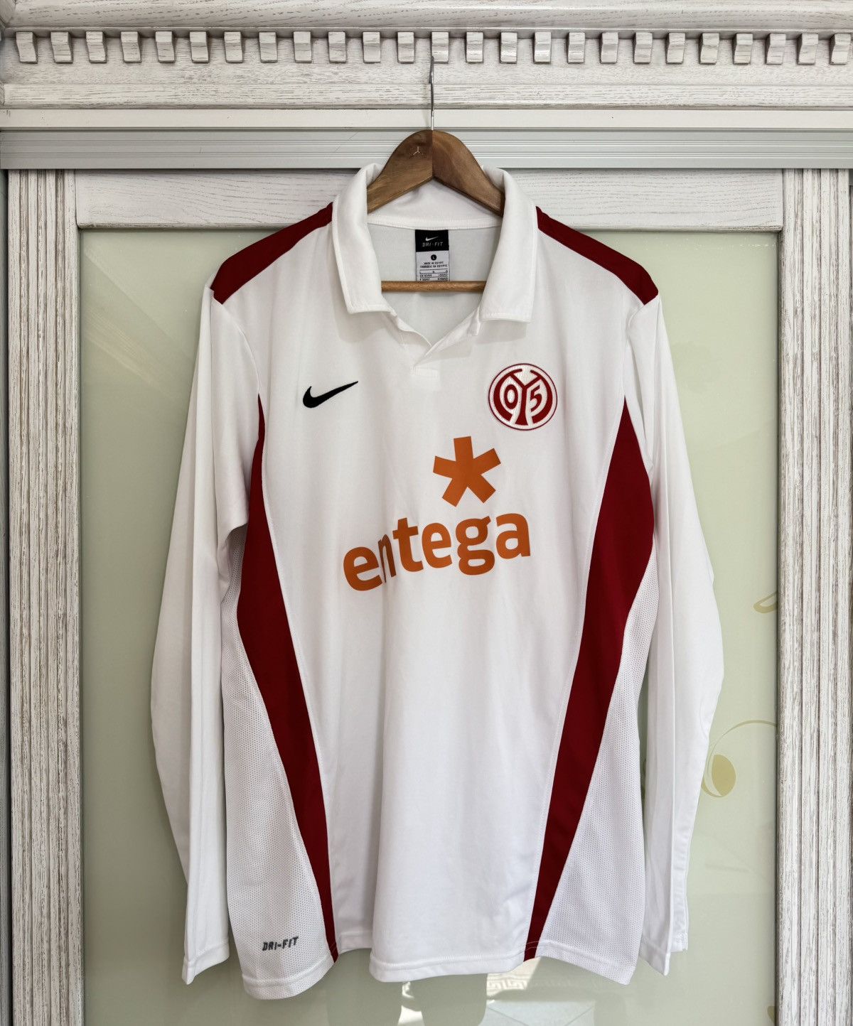 Nike Mainz 05 Nike 2010-2011 Away Soccer Jersey Football Kit Size US L / EU 52-54 / 3 - 1 Thumbnail