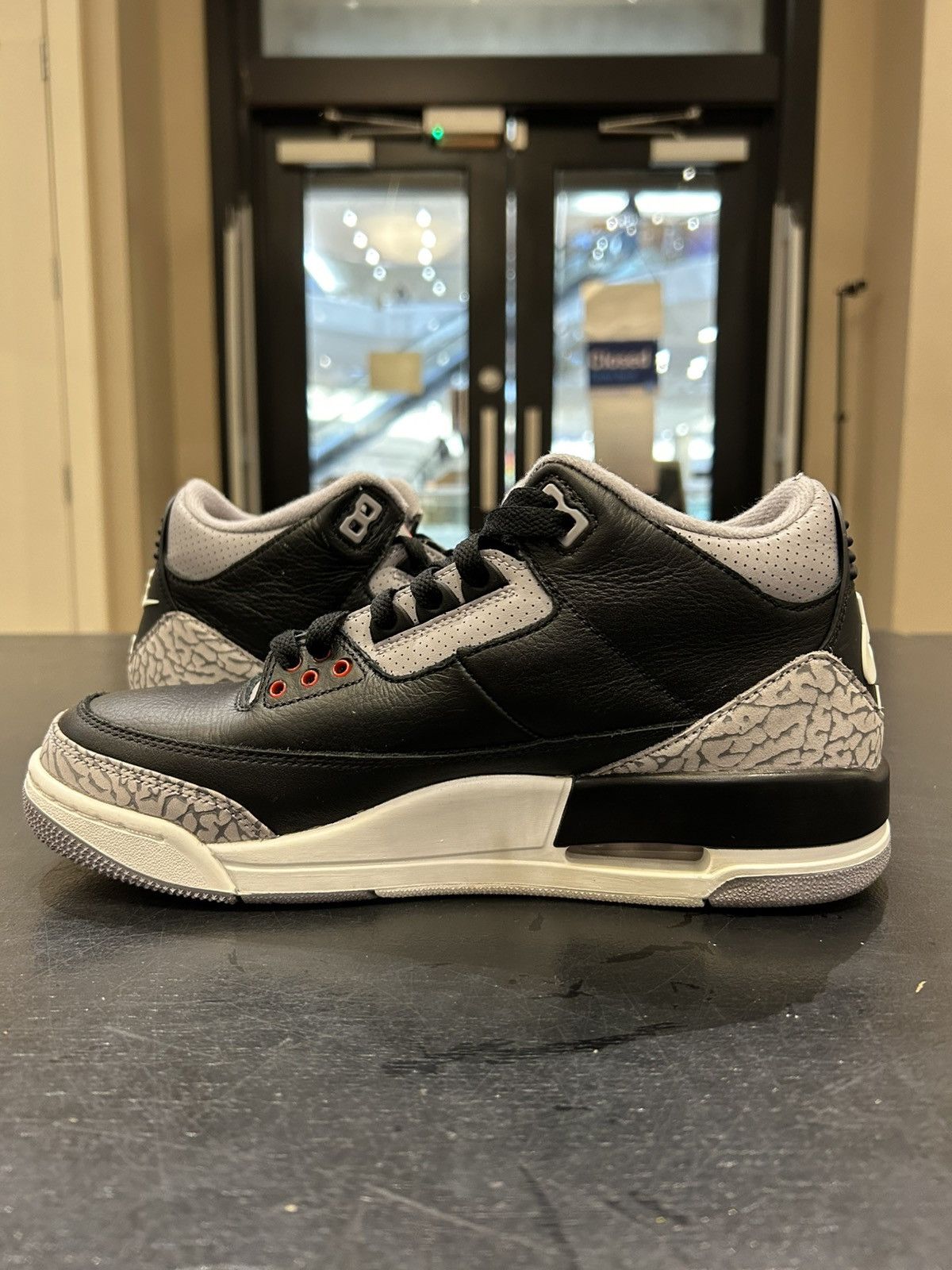 Jordan Brand Jordan 3 Retro ‘Black Cement’ Size US 8.5 / EU 41-42 - 4 Thumbnail