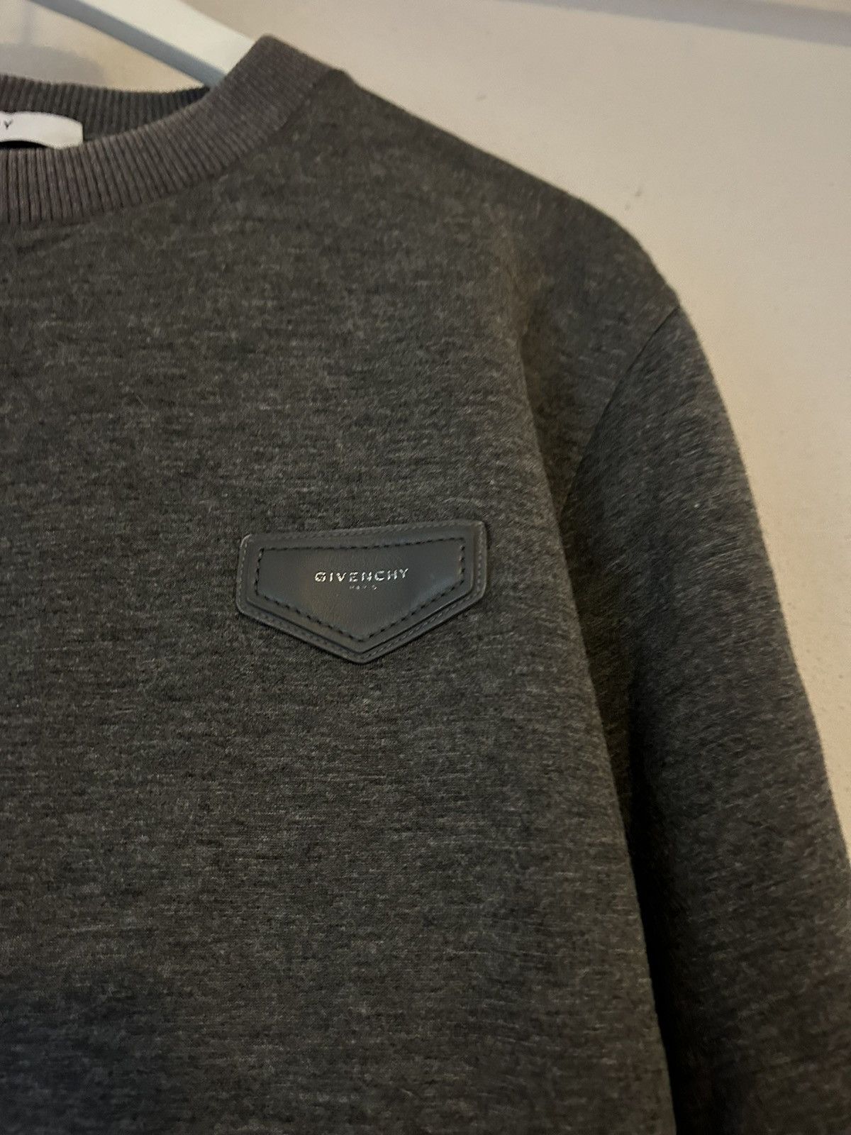 Givenchy Grey Leather Logo Badge Viscose Sweatshirt Size US S / EU 44-46 / 1 - 5 Thumbnail