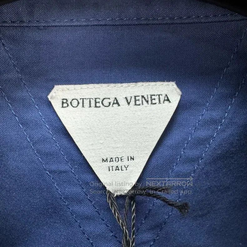 Bottega Veneta Side Weave Triangle Short Shirt.