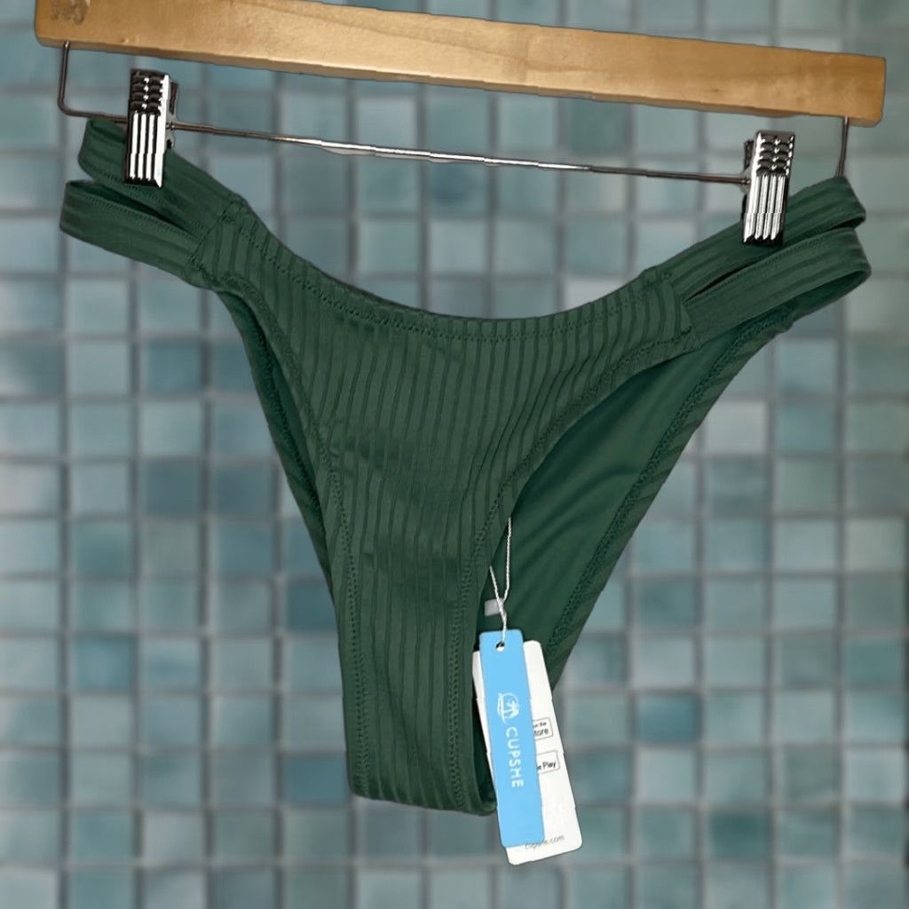 Vintage Cupshe Bikini Bottom Green Ribbed Women M NEW Size 32" / US 10 / IT 46 - 1 Thumbnail