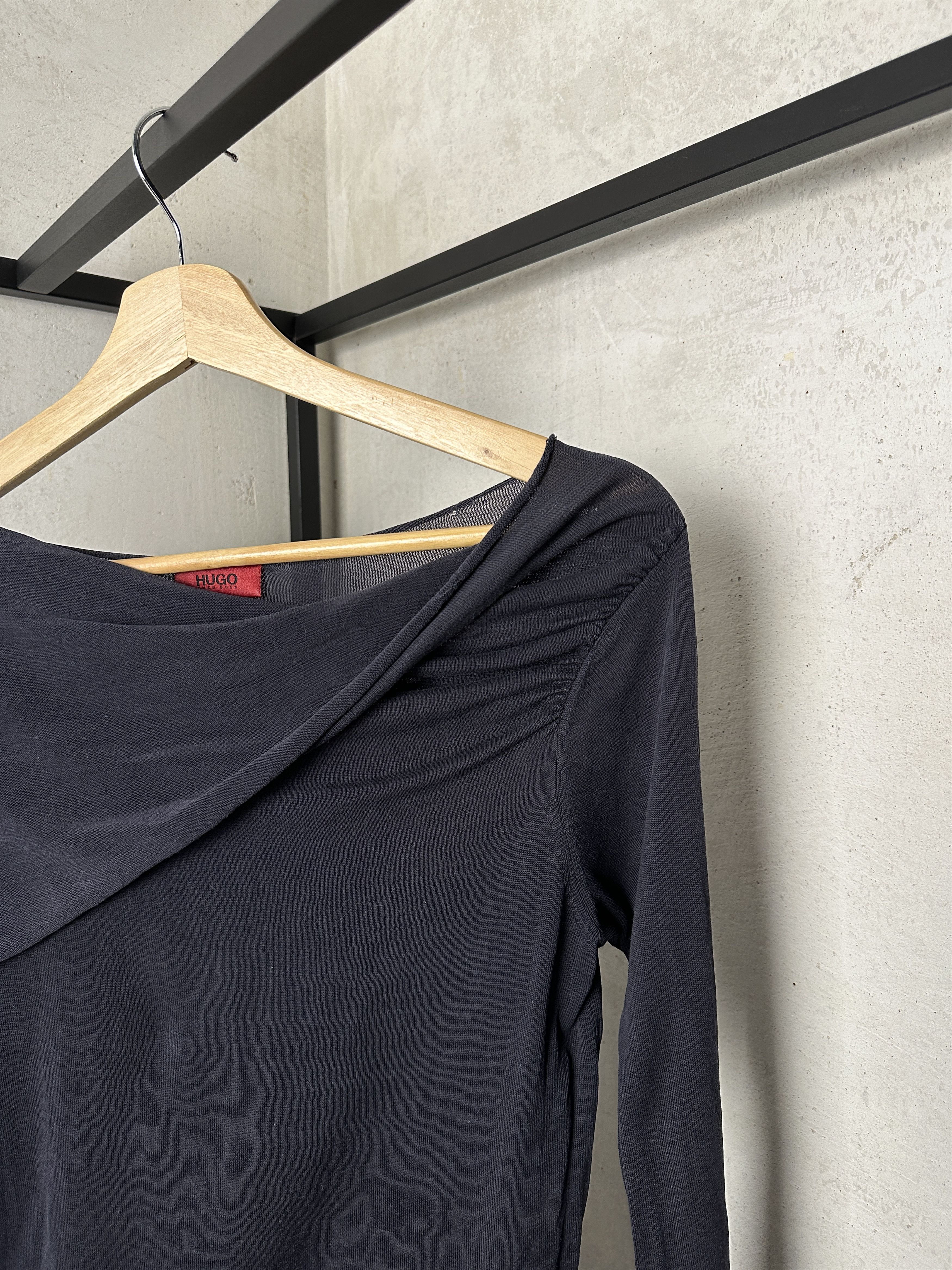 Hugo Hugo Long-Sleeve Top Size S / US 4 / IT 40 - 5 Thumbnail