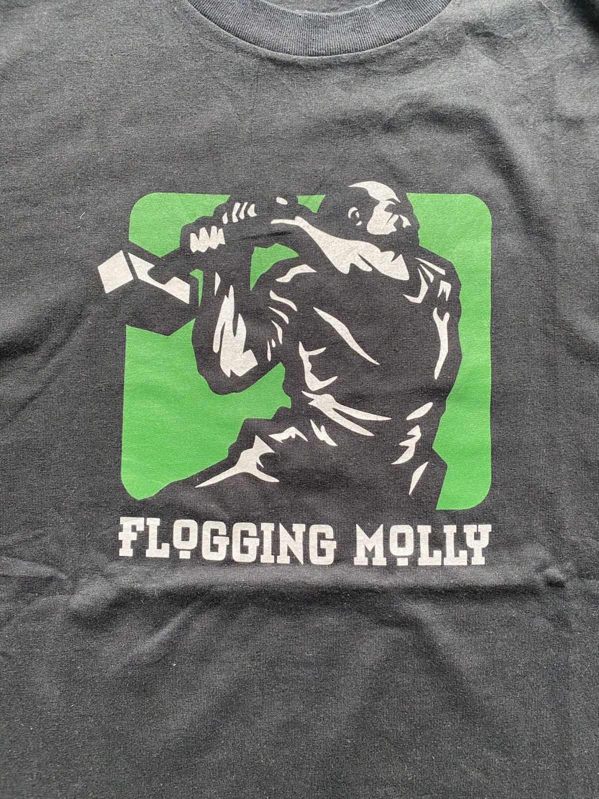 Band Tees FLOGGING MOLLY Size US XL / EU 56 / 4 - 2 Thumbnail