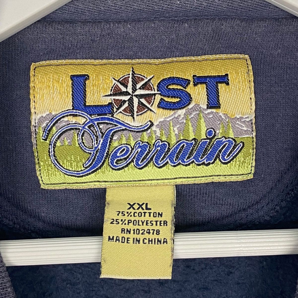 Other Vintage Lost Terrain Lake & Timber Sweatshirt Crewneck Blue Size US XXL / EU 58 / 5 - 6 Thumbnail