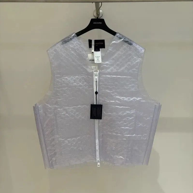 Louis Vuitton Louis Vuitton Transparent Sleeveless Coat for Men . Size US M / EU 48-50 / 2 - 1 Thumbnail