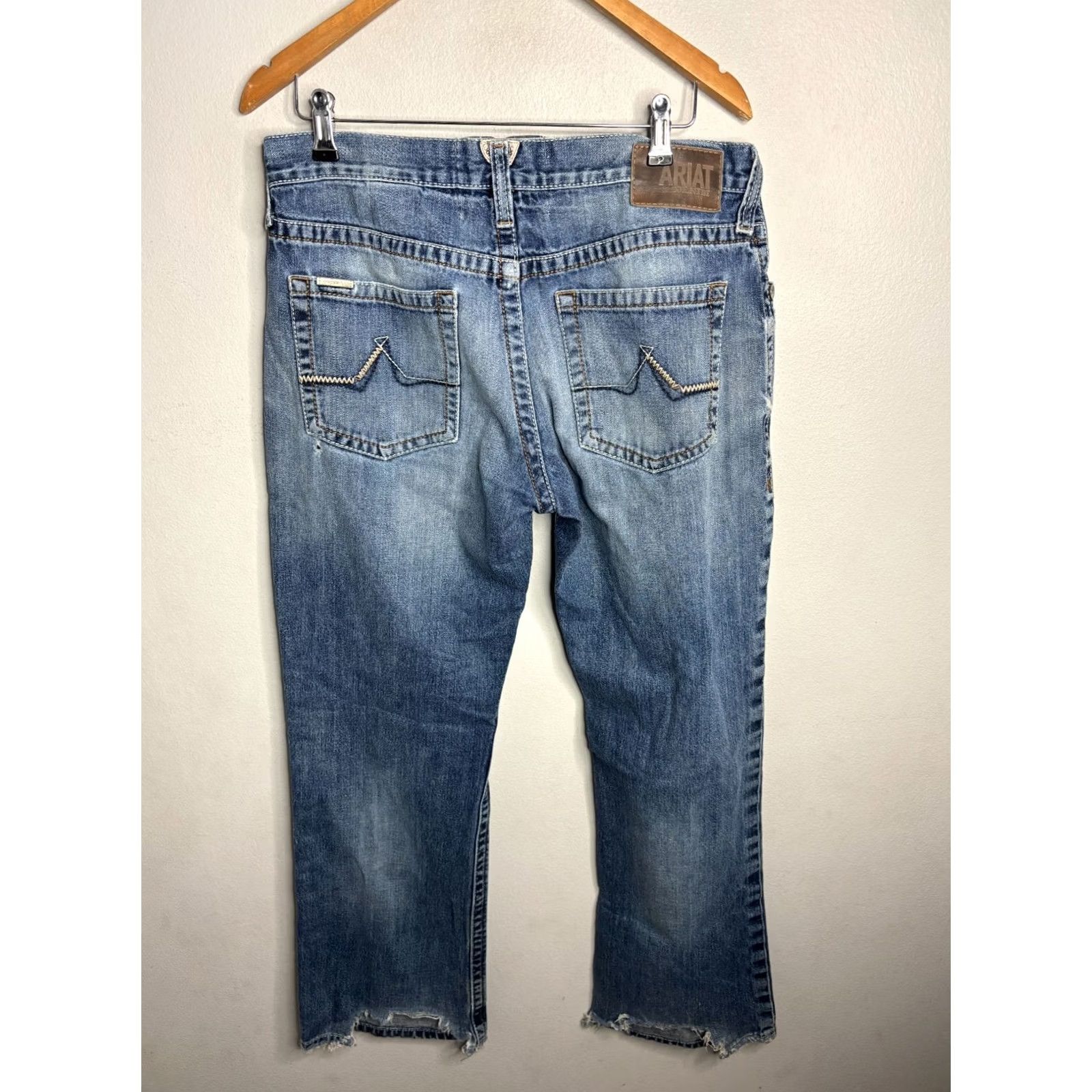 Ariat Ariat Jeans 32/32 Mens Denim Bootcut Slim Western Rodeo 5736 Blue 5-Pocket USA Cowboy Southwestern USA 8/10 VINTAGE No Size US 32 / EU 48 - 4 Thumbnail