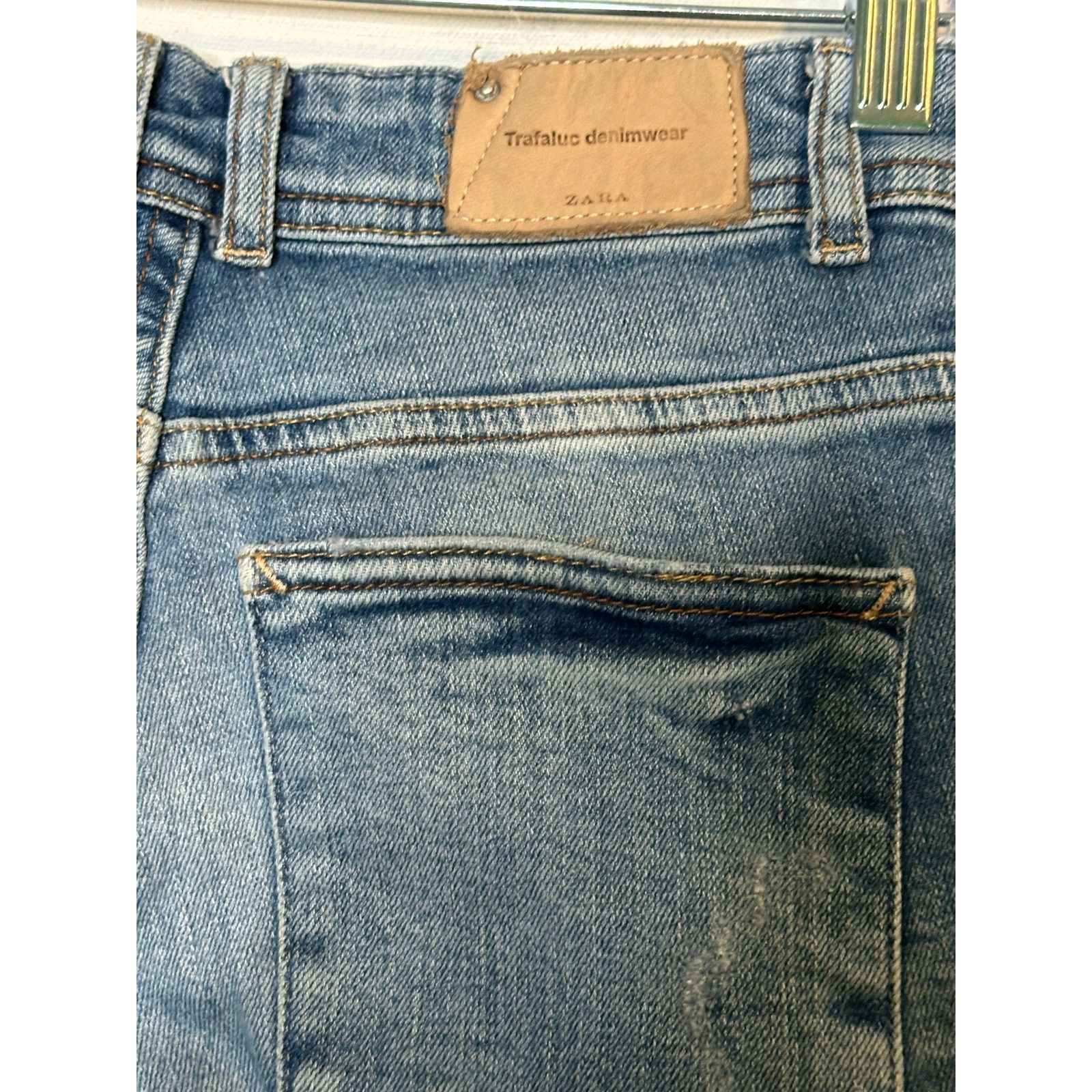 Zara Trafaluc Denimwear blue distressed straight leg jeans size 4 Size 27" / US 4 / IT 40 - 3 Thumbnail