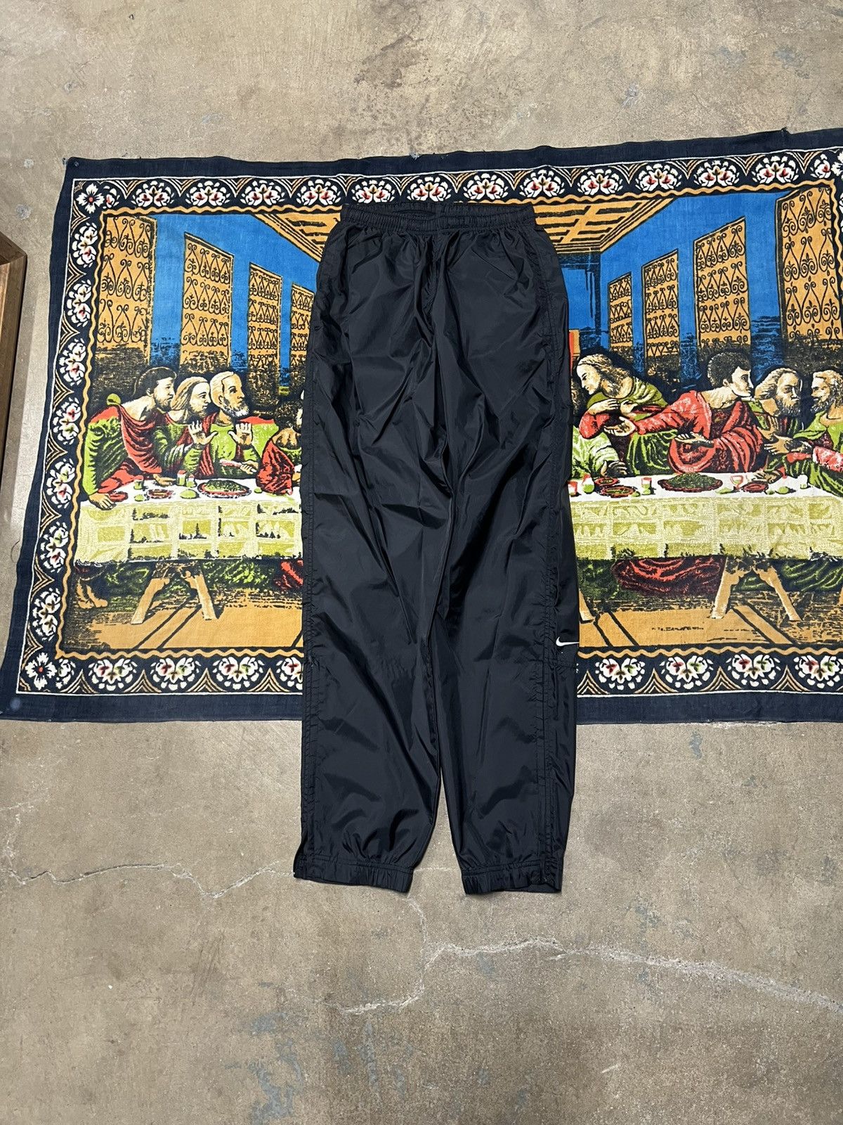 Vintage Black nike trackpants Size small Cuffed Nylon Pants