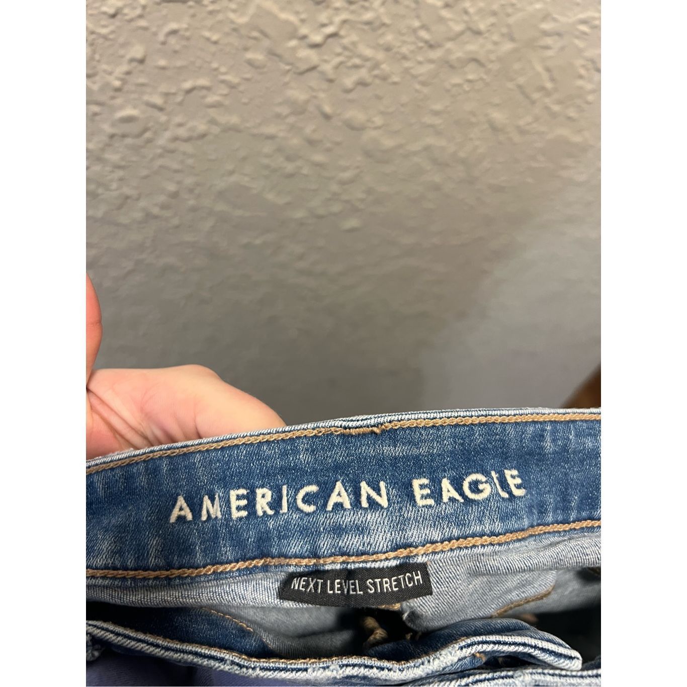 American Eagle Outfitters American Eagle Next Level Stretch Distressed Midi Shorts Wom Size 34" / US 12 / IT 48 - 9 Thumbnail