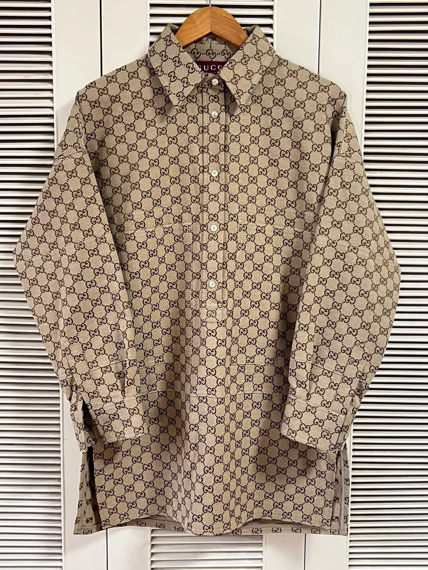 Gucci Gucci 42 EU GG Monogram Long-Sleeve Shirt Mint Size M / US 6-8 / IT 42-44 - 1 Thumbnail