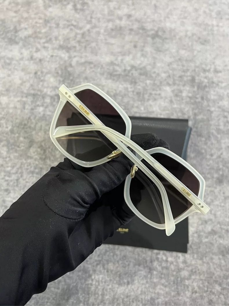 Celine Celine Logo Sunglasses With Case Size ONE SIZE - 2 Thumbnail