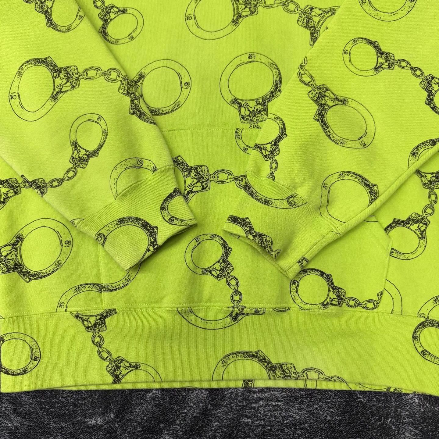 Supreme Supreme Fluorescent Green Over Print Handcuff Hoodie Q10 Size US XL / EU 56 / 4 - 2 Thumbnail