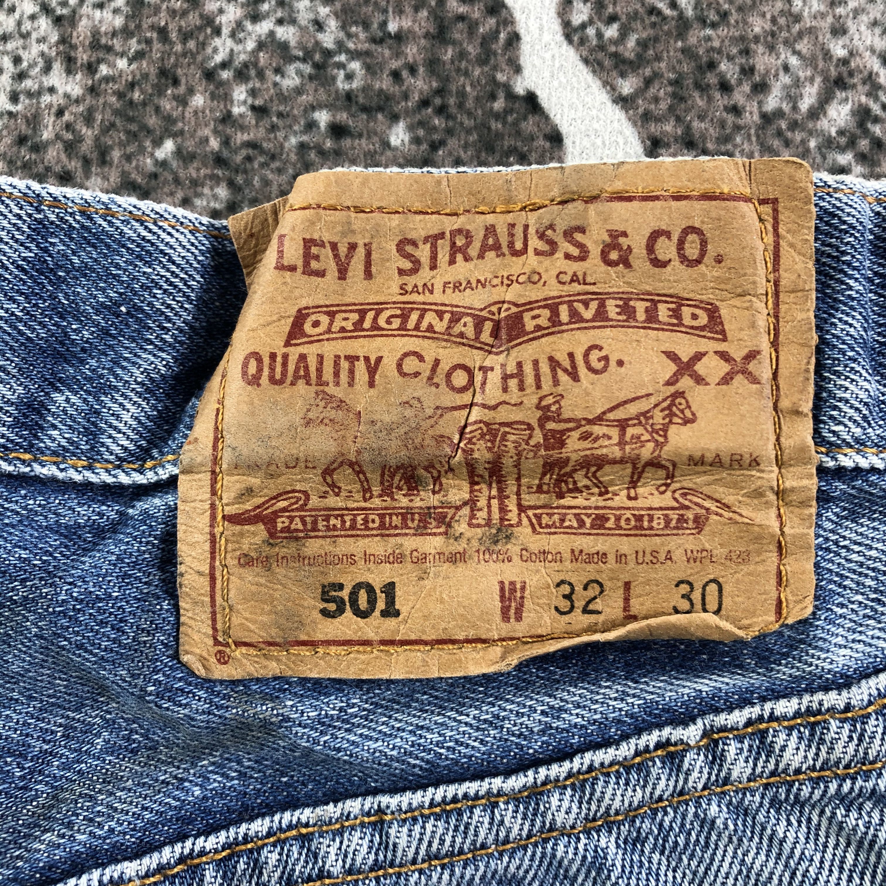 Levi's Vintage 90s Levis 501 Jeans Medium Wash Distress Denim Size US 32 / EU 48 - 5 Thumbnail