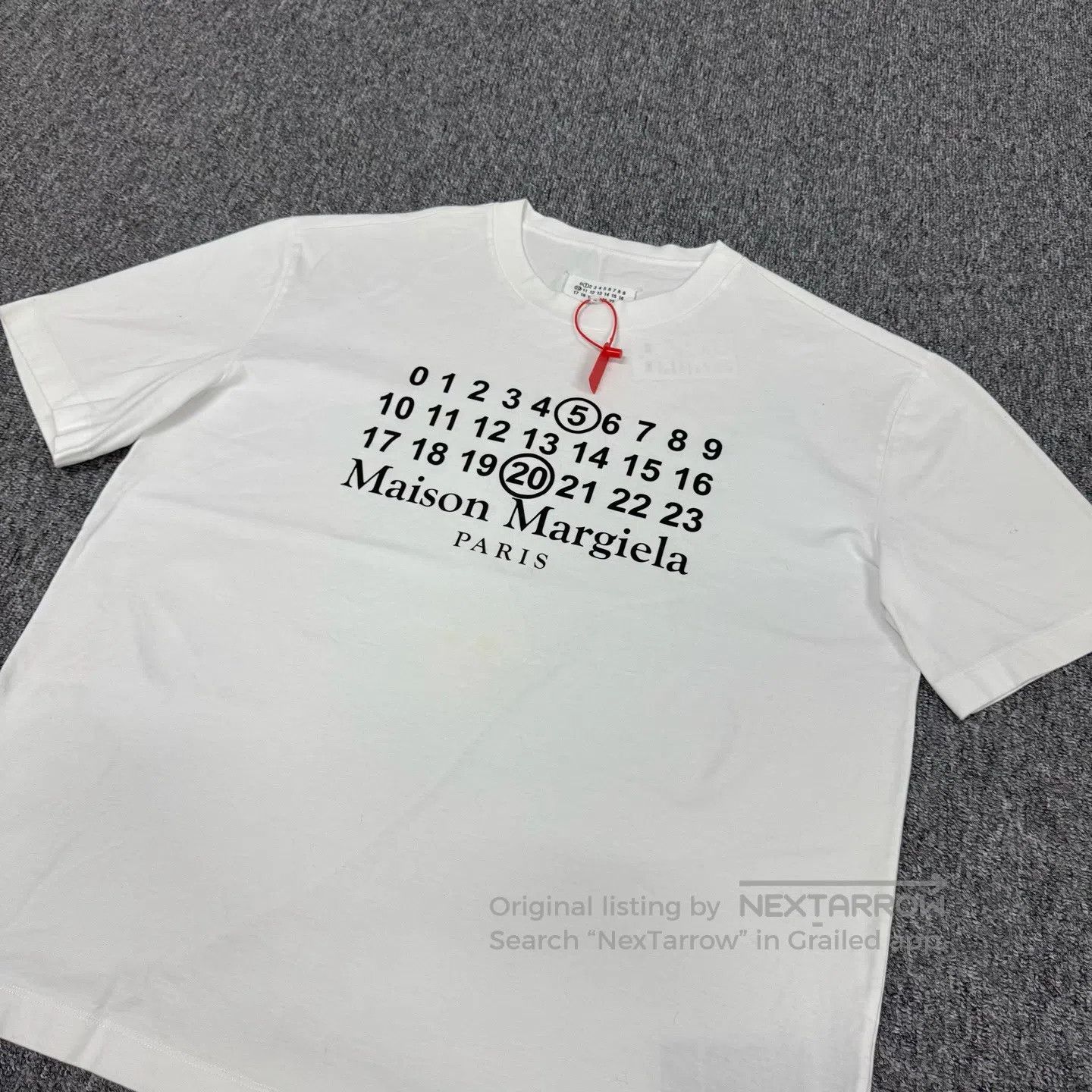 Maison Margiela Maison Margiela Letter Short-Sleeved T-shirt| Size US S / EU 44-46 / 1 - 3 Thumbnail
