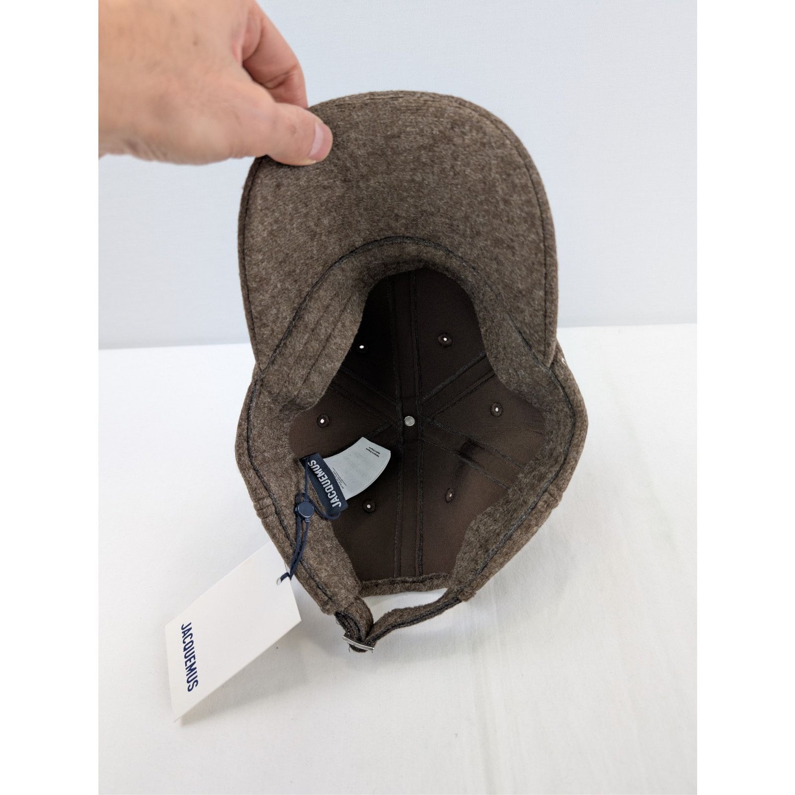 Jacquemus o1rshd1 Size: 56 / LA Casquette Cap / Hat in Dark Brown Size ONE SIZE - 11 Thumbnail