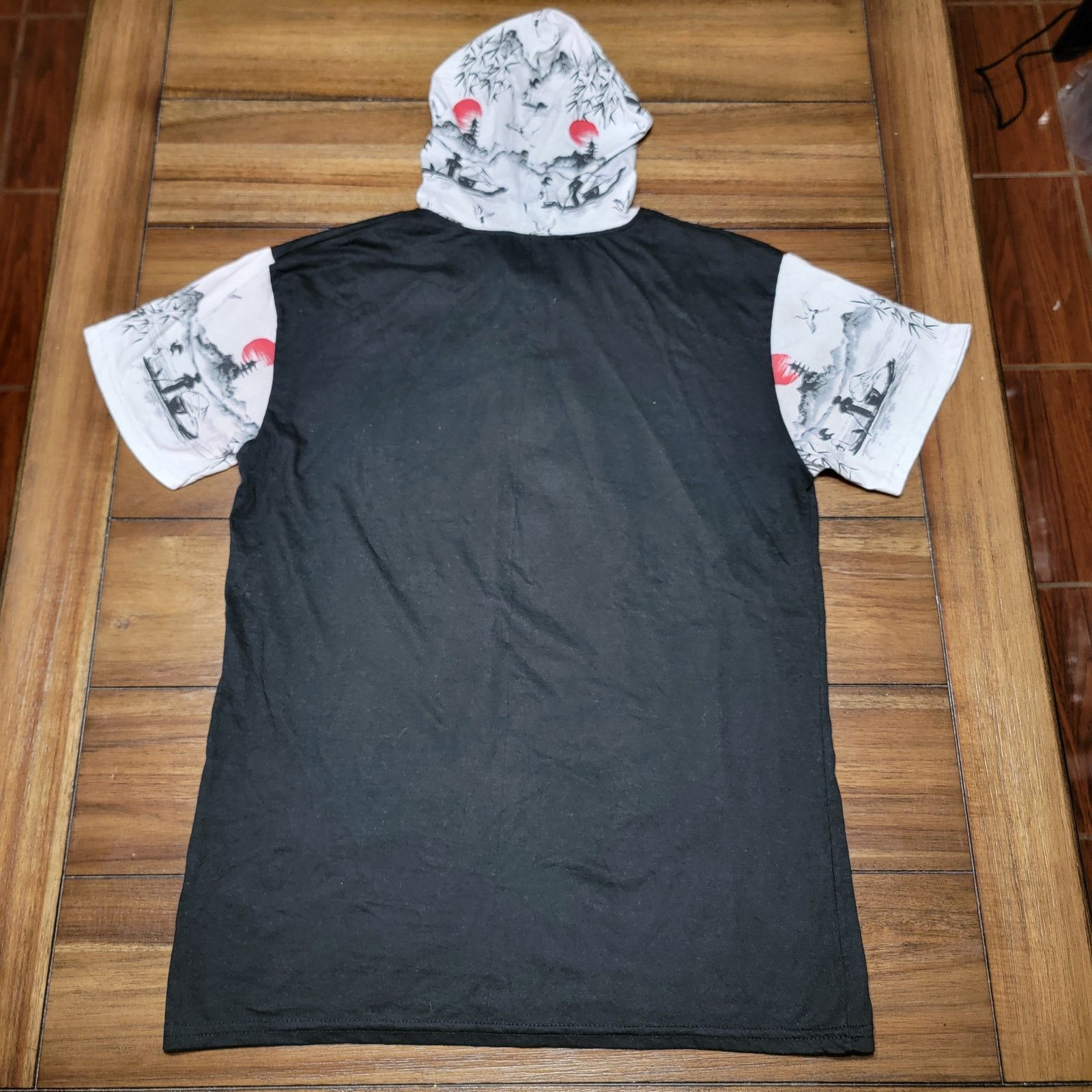 Fresh Laundry Fresh Laundry B&W Japanese Style Hooded Tee "Beauty" -Medium Size US M / EU 48-50 / 2 - 5 Thumbnail