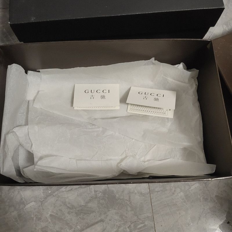 Gucci Gucci Leather Low-Top Fashion Sneakers in Red and White Size US 7.5 / EU 40-41 - 8 Thumbnail