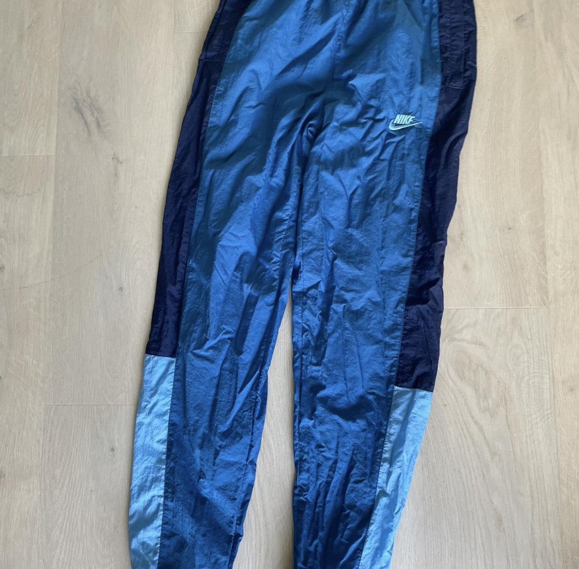 Nike Nike track pants Size US 26 / EU 42 - 1 Thumbnail