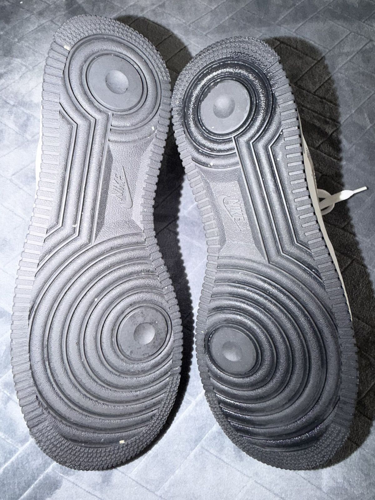 Nike air force one 07’ outline Size US 10 / EU 43 - 3 Thumbnail