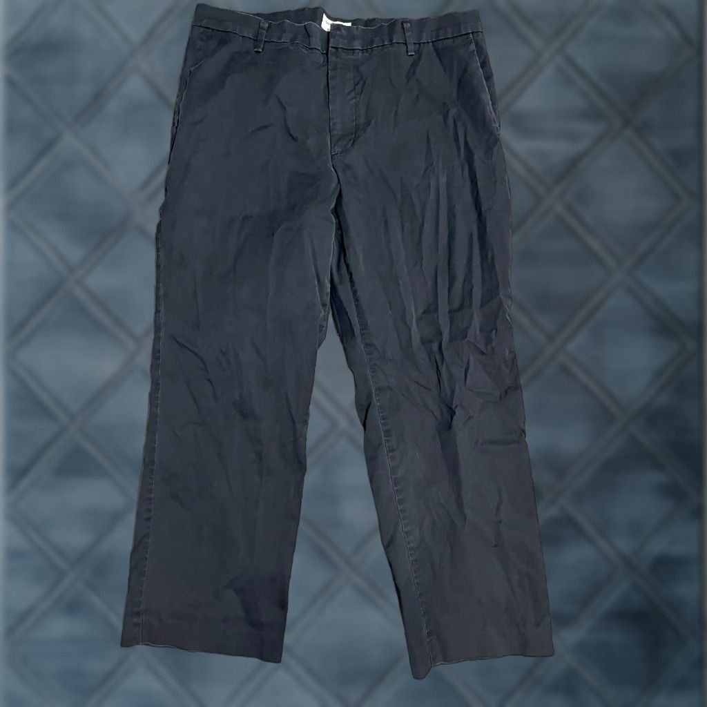 Dockers Dockers Flat Front Straight Fit Mens Pants 36x29 Black Chino Size US 36 / EU 52 - 1 Thumbnail