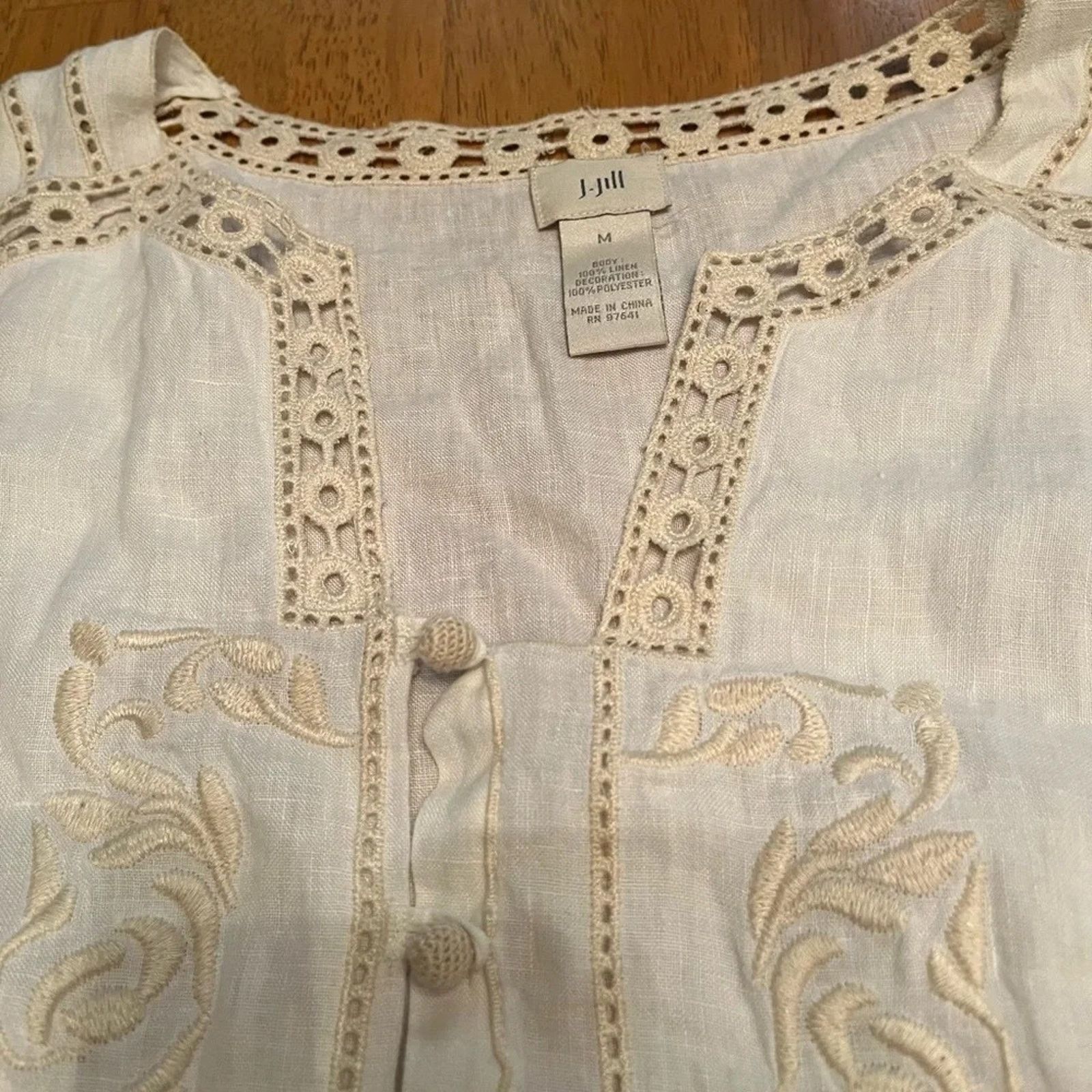 J. Jill J Jill 100% linen, long sleeved embroidered blouse, size Med Size M / US 6-8 / IT 42-44 - 7 Thumbnail