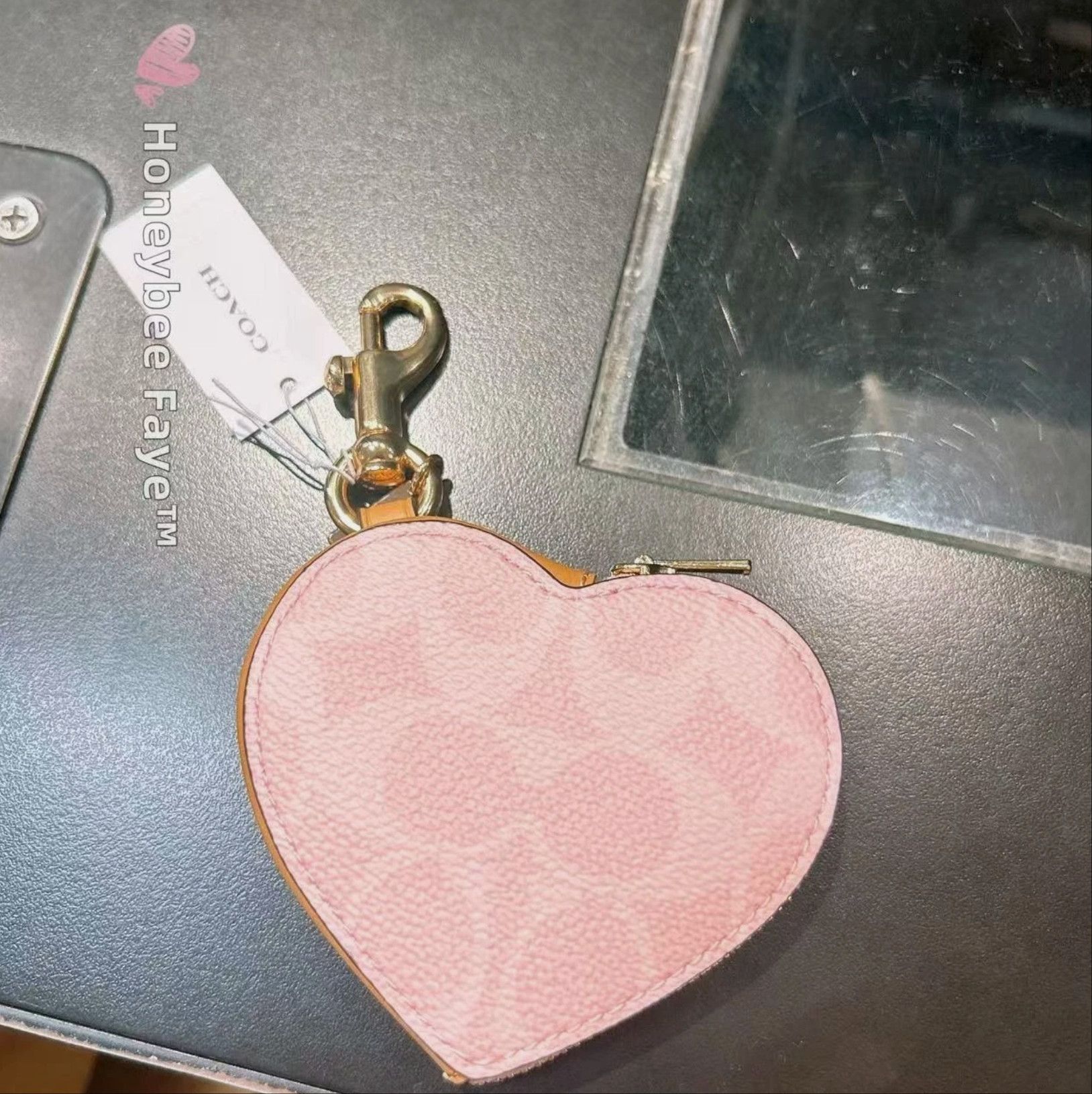 Coach Heart Bag Charm In Signature Canvas CEA22 Size ONE SIZE - 2 Thumbnail