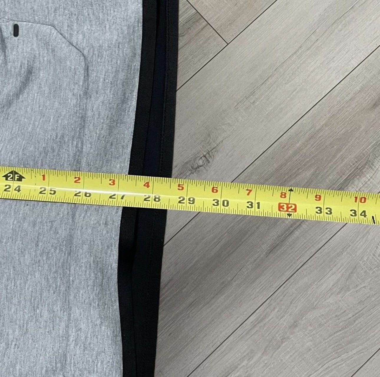 Nike grey n black nike tech Size US XXL / EU 58 / 5 - 4 Thumbnail