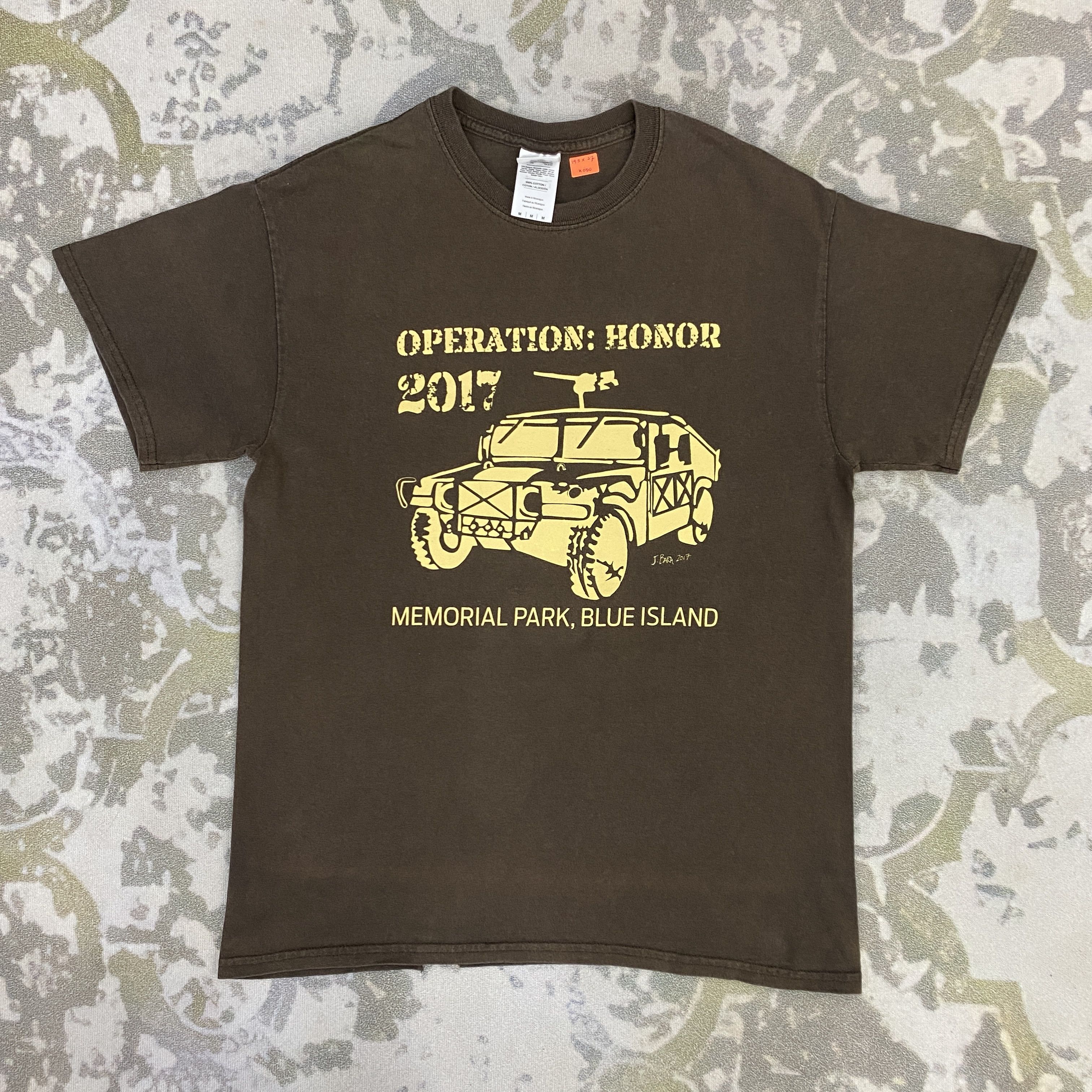 Gildan Vintage Operation Honor Medium Tshirt - K050 Size US M / EU 48-50 / 2 - 1 Thumbnail