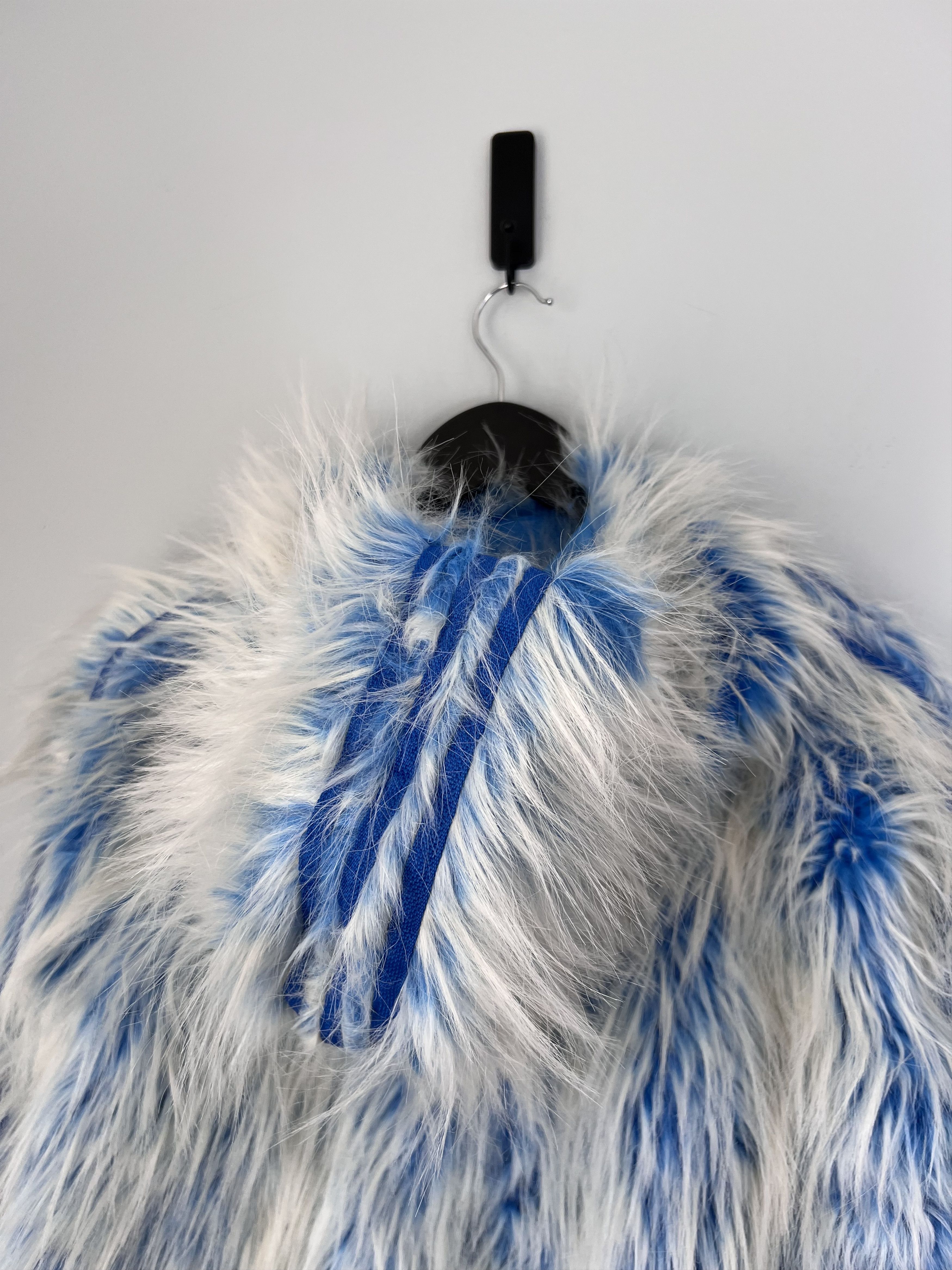 Adidas Kerwin Frost Adidas Yeti Track Suit in White Blue Size US M / EU 48-50 / 2 - 7 Thumbnail