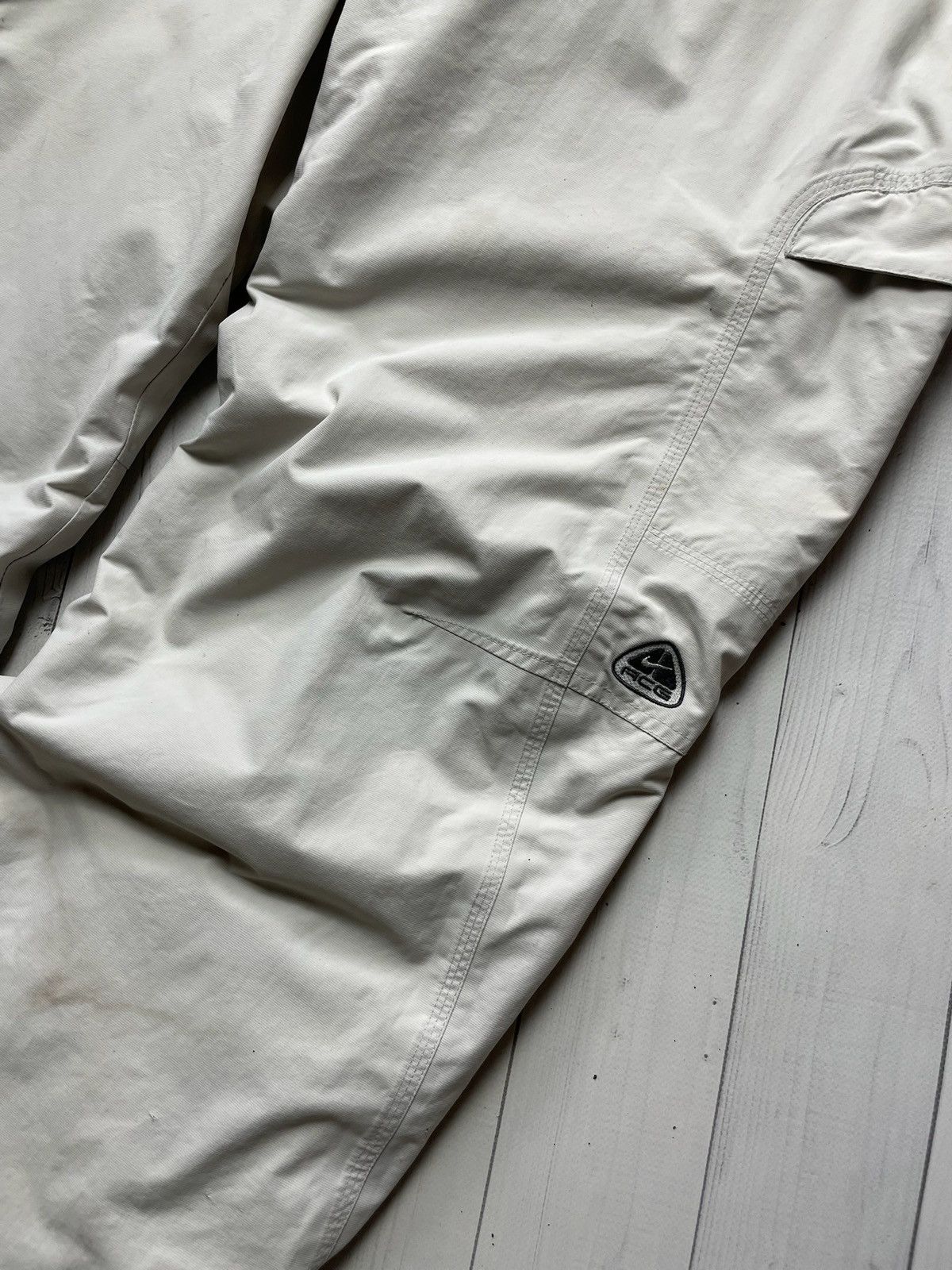Other Vintage Nike ACG ski pants size Xl women’s rare logo Size 36" / US 14 / IT 50 - 2 Thumbnail