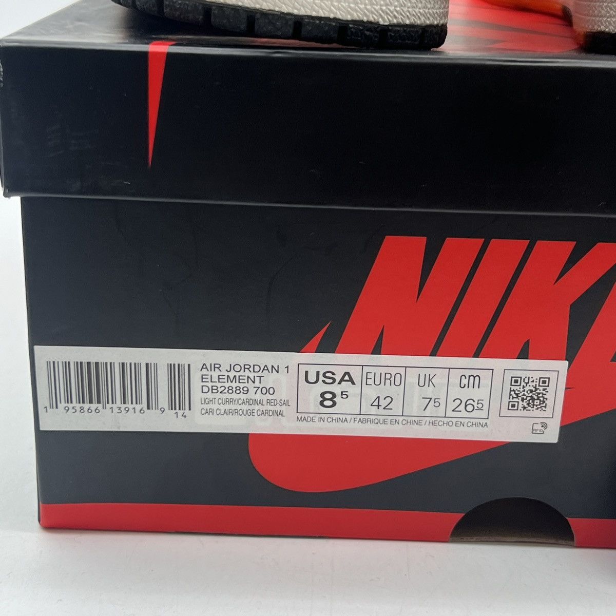 Nike Air Jordan 1 high element gore tex light curry Size US 8.5 / EU 41-42 - 6 Thumbnail
