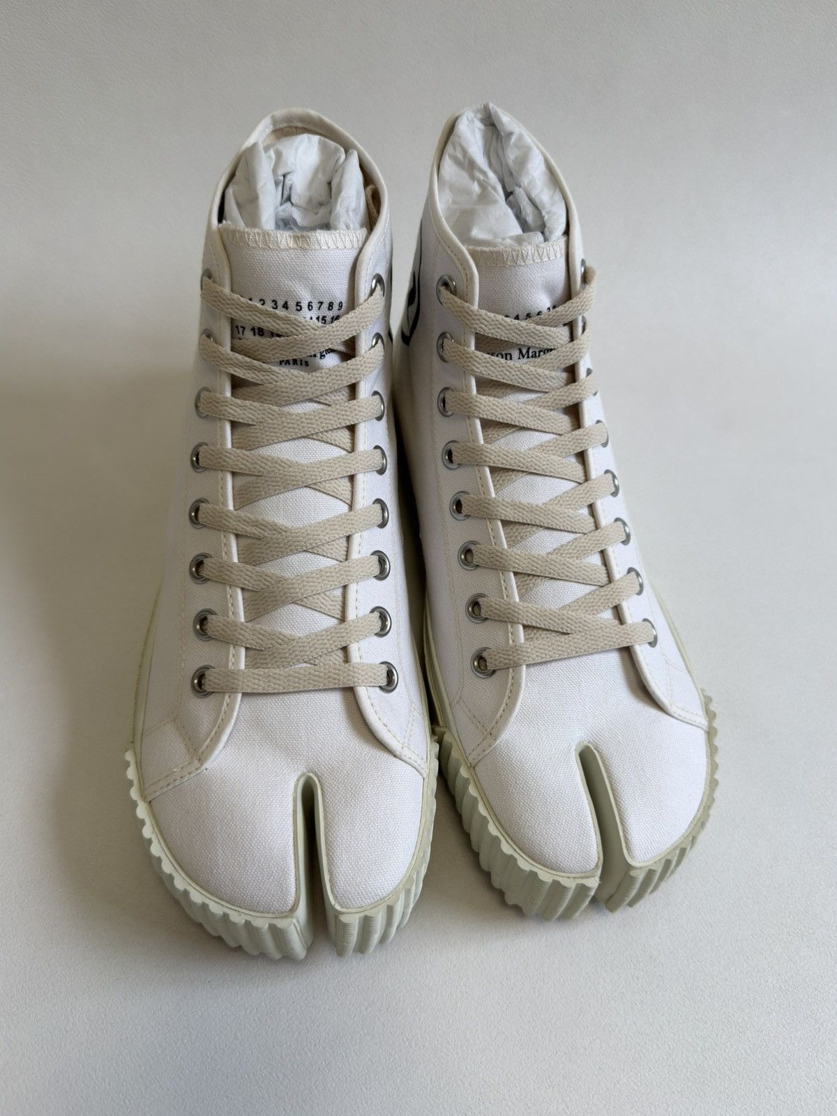 Maison Margiela White Canvas High Top Tabi Sneakers Size US 9 / EU 42 - 4 Thumbnail