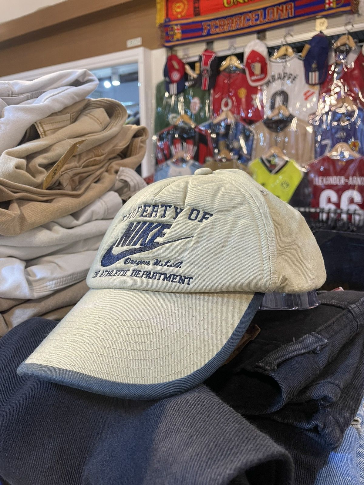 Nike Vintage Nike Spell Out Cap Size ONE SIZE - 1 Thumbnail