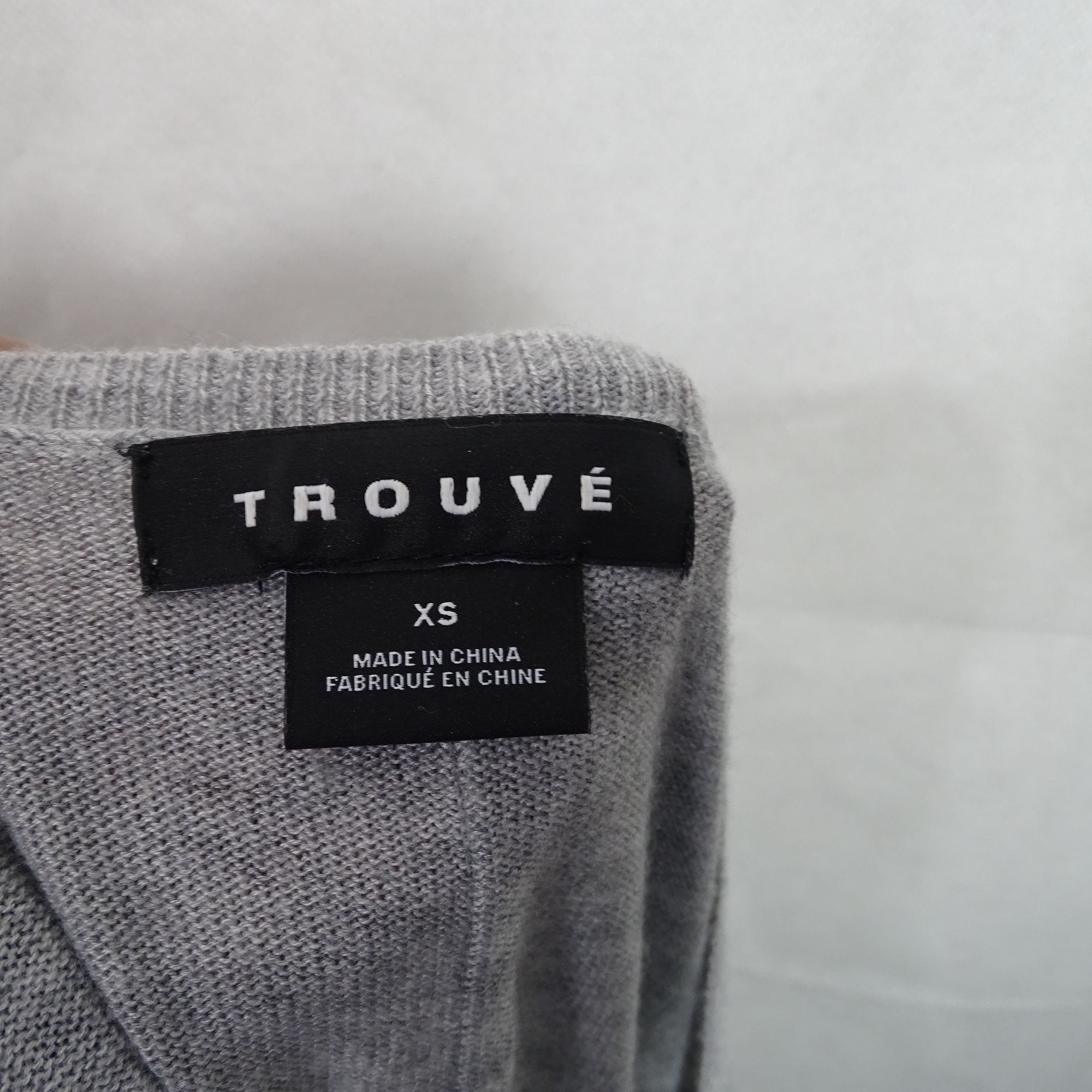 Other Trouve Grey VNeck Pullover Knit Sweater Women Size XS Size XS / US 0-2 / IT 36-38 - 5 Thumbnail