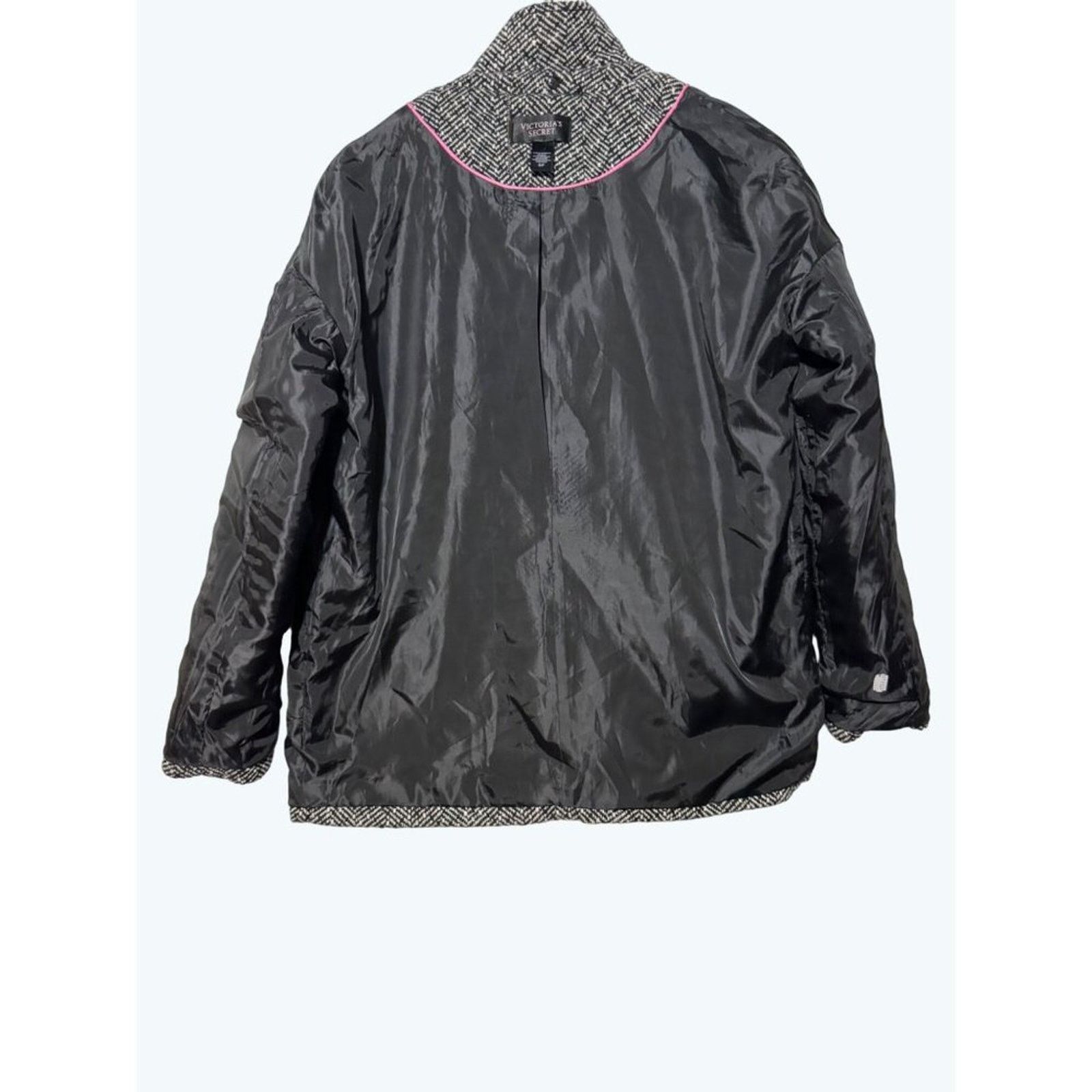 Victoria's Secret Victoria’s Secret · Small · Tweed Winter Jacket · Tailored Size 26" / US 2 / IT 38 - 9 Thumbnail