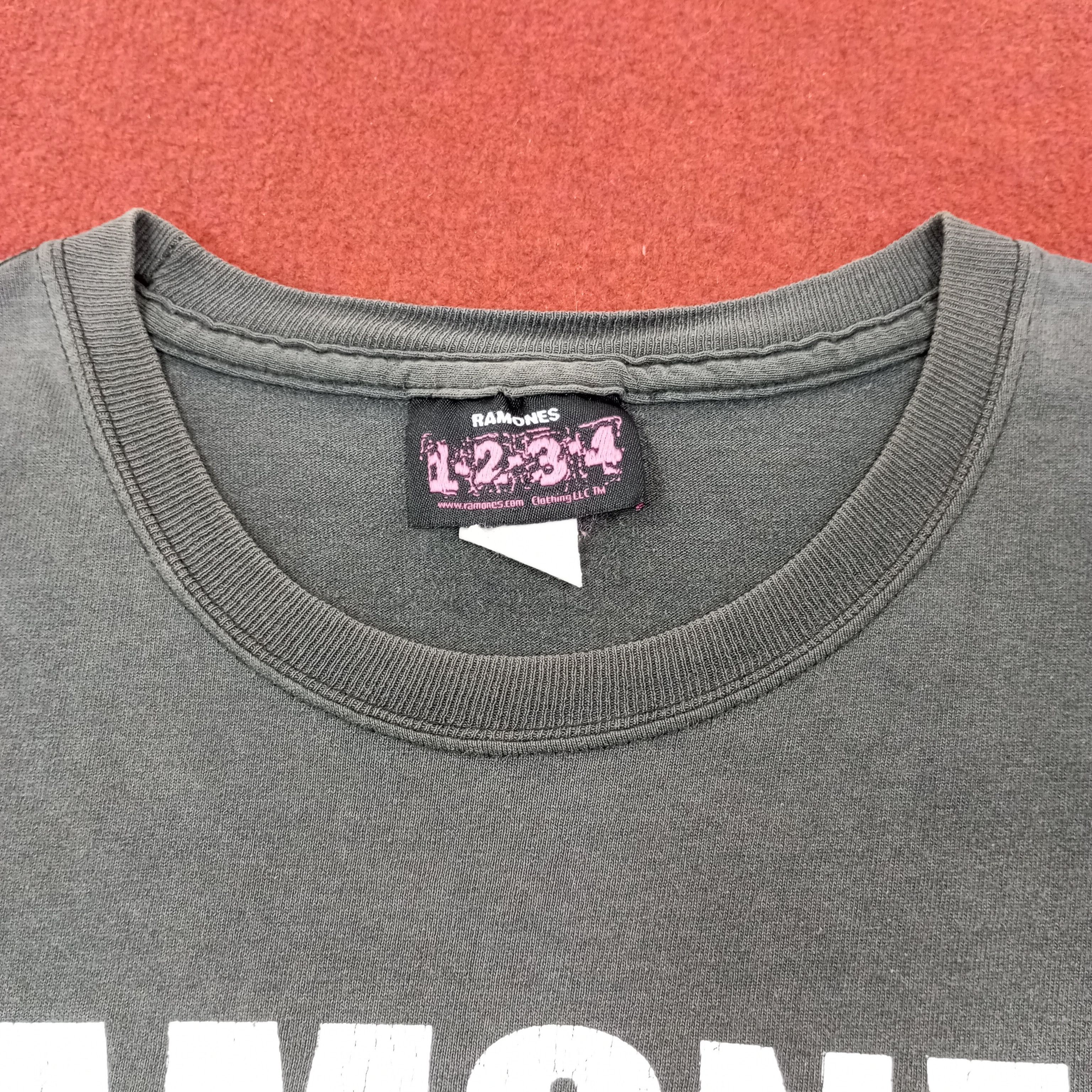 Band Tees × Vintage Ramones Rock Band Music Streetwear Style Vintage Tshirt Size US L / EU 52-54 / 3 - 4 Thumbnail