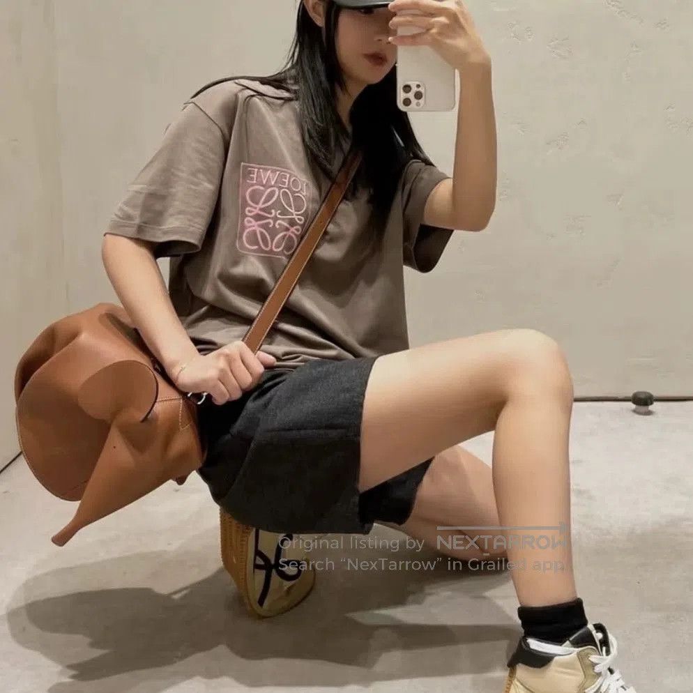 Loewe loewe tem127 embroidered logo t-shirt. Size US XS / EU 42 / 0 - 5 Thumbnail