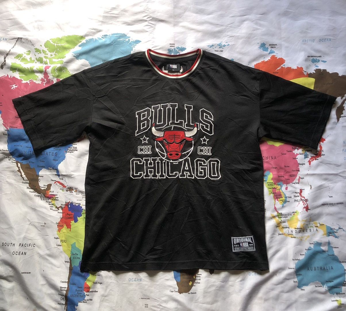 NBA NBA Original Chicago Bulls Oversized Jersey Size US XXL / EU 58 / 5 - 1 Thumbnail