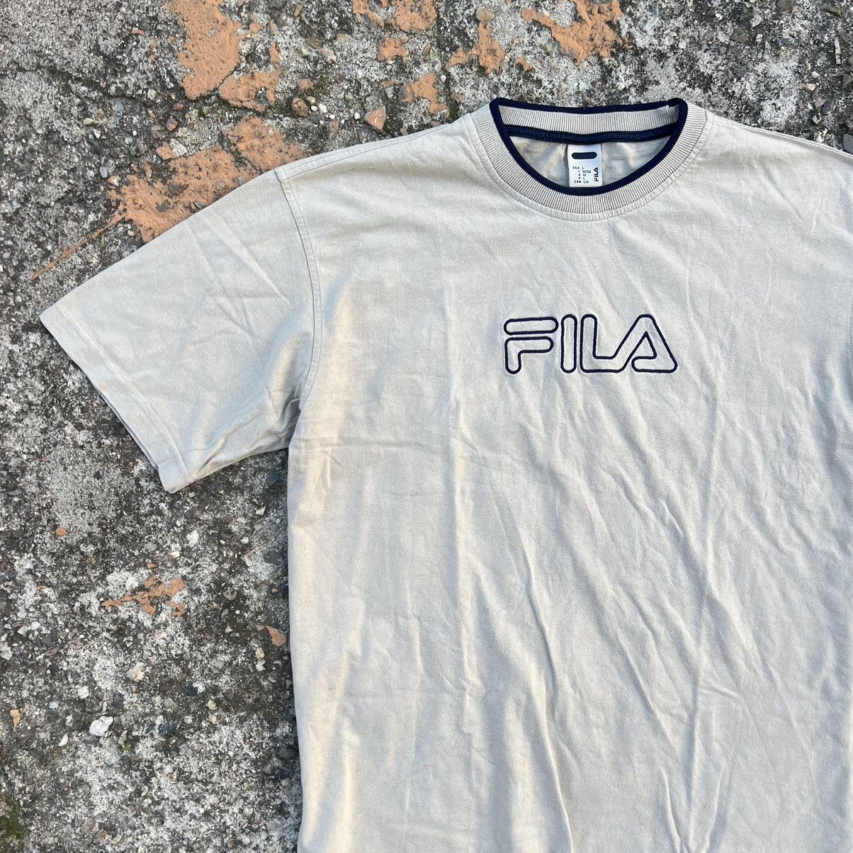 Fila Fila big logo Limited Edition SS T-Shirt size L Size US L / EU 52-54 / 3 - 3 Thumbnail
