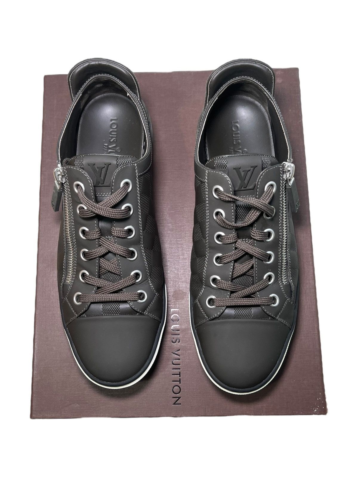 Louis Vuitton Louis Vuitton Challenge Zip Up Sneaker Size US 7.5 / EU 40-41 - 1 Thumbnail