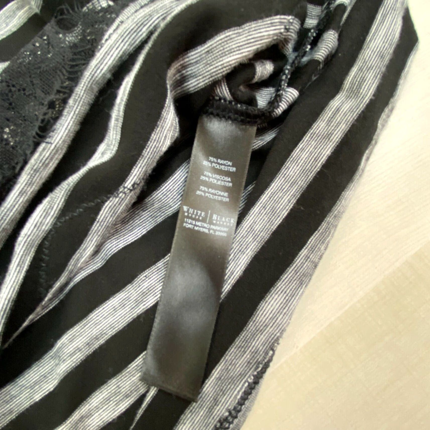 White House Black Market White House Black Market Womens Striped Lace Top XS Black Gray Long Sleeves Size XS / US 0-2 / IT 36-38 - 5 Thumbnail