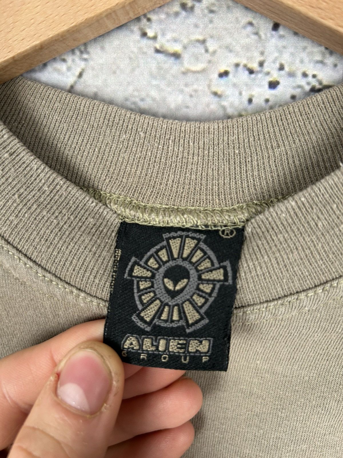 Other Vintage Alien Stuff Graphic Tee 90s Skategang Rare Hype Size US L / EU 52-54 / 3 - 4 Thumbnail