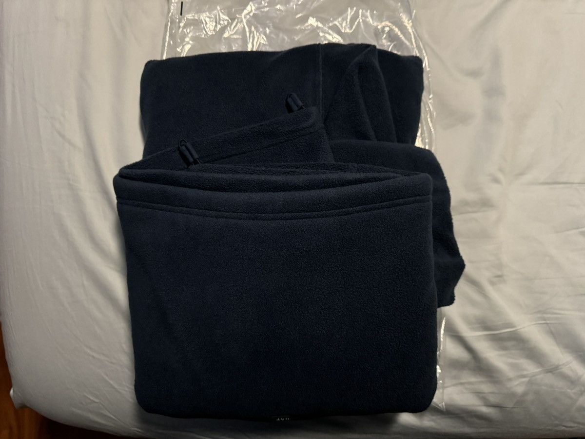 Balenciaga × Gap × Kanye West Yeezy Gap Polar Fleece Hoodie Navy Size Small Size US S / EU 44-46 / 1 - 1 Thumbnail